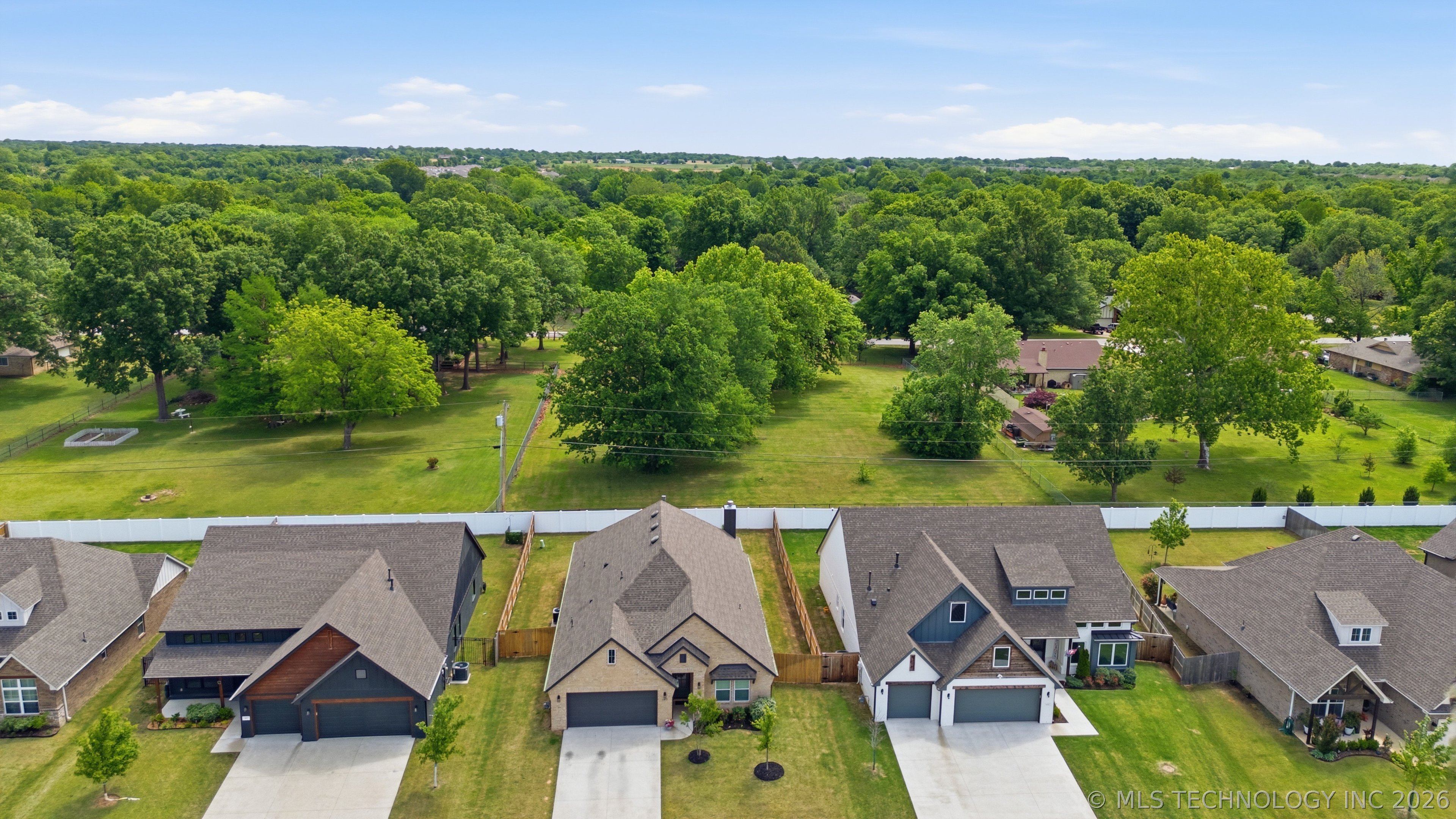 1417 N 72nd Street Broken Arrow OK 74014