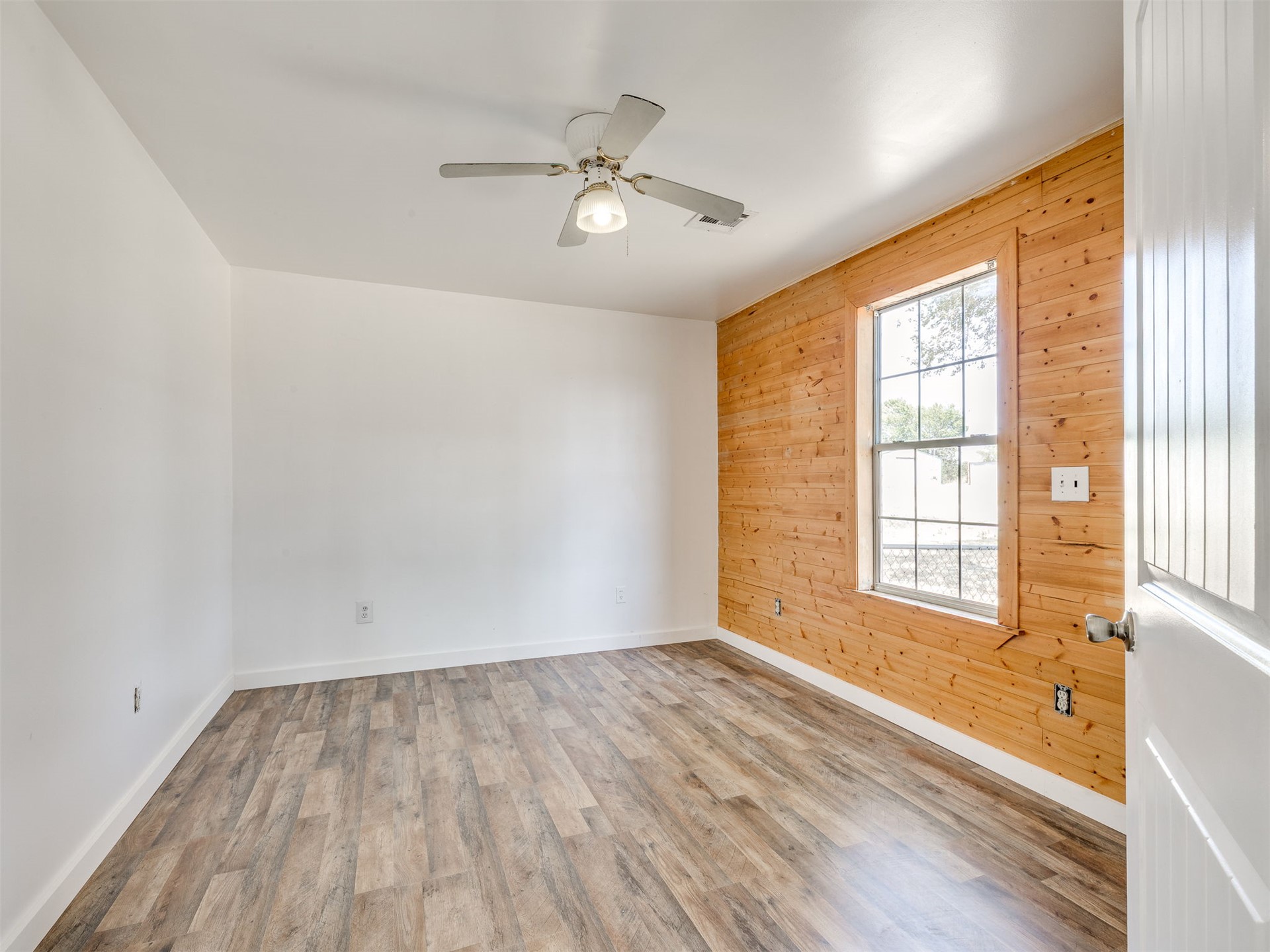 9711 Us Highway 60 Road Nowata OK 74048