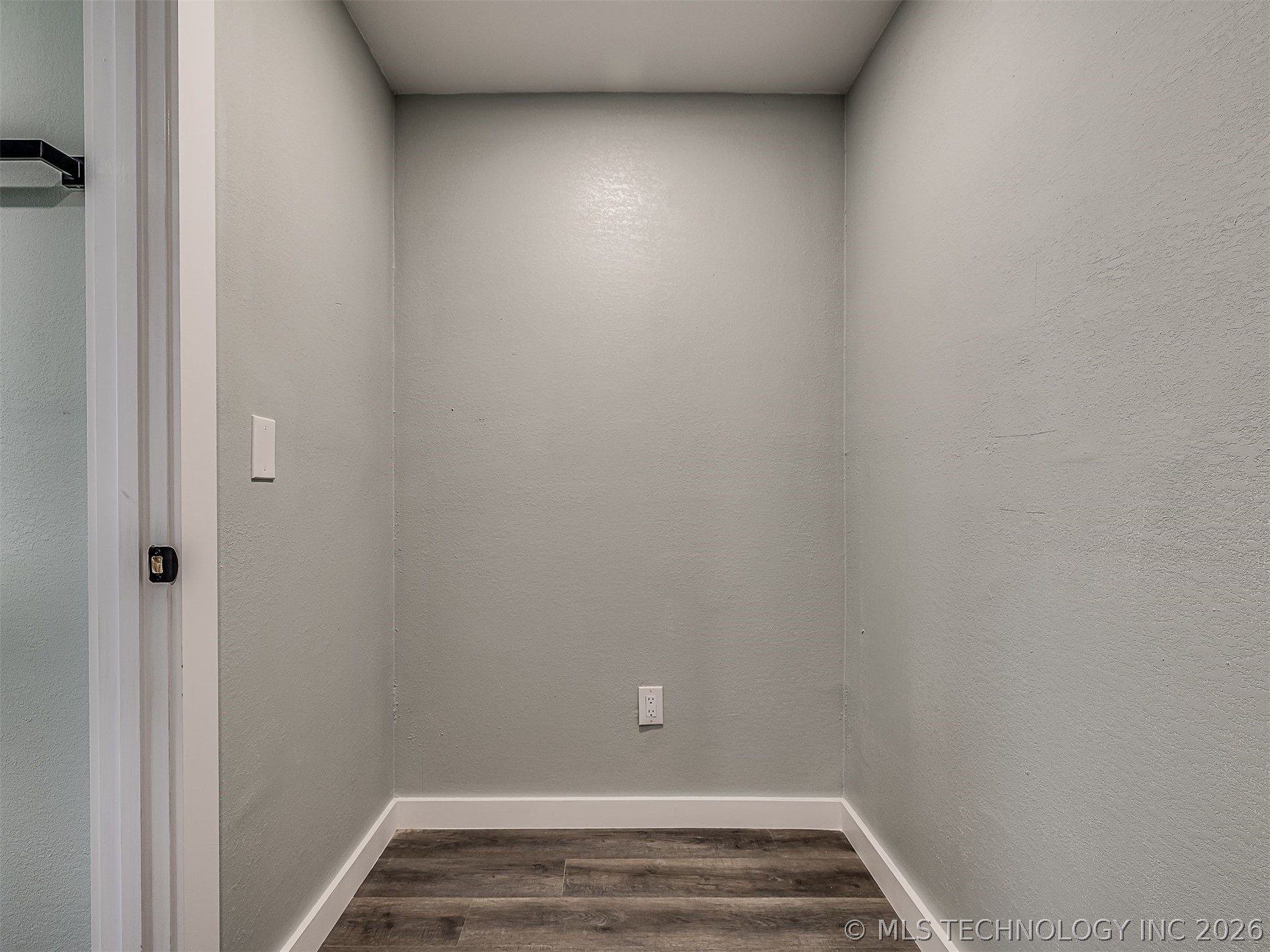 5823 S 31st Westavenue Tulsa OK 74107