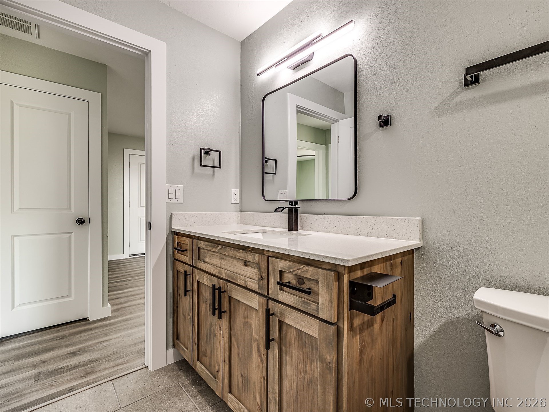 5823 S 31st Westavenue Tulsa OK 74107