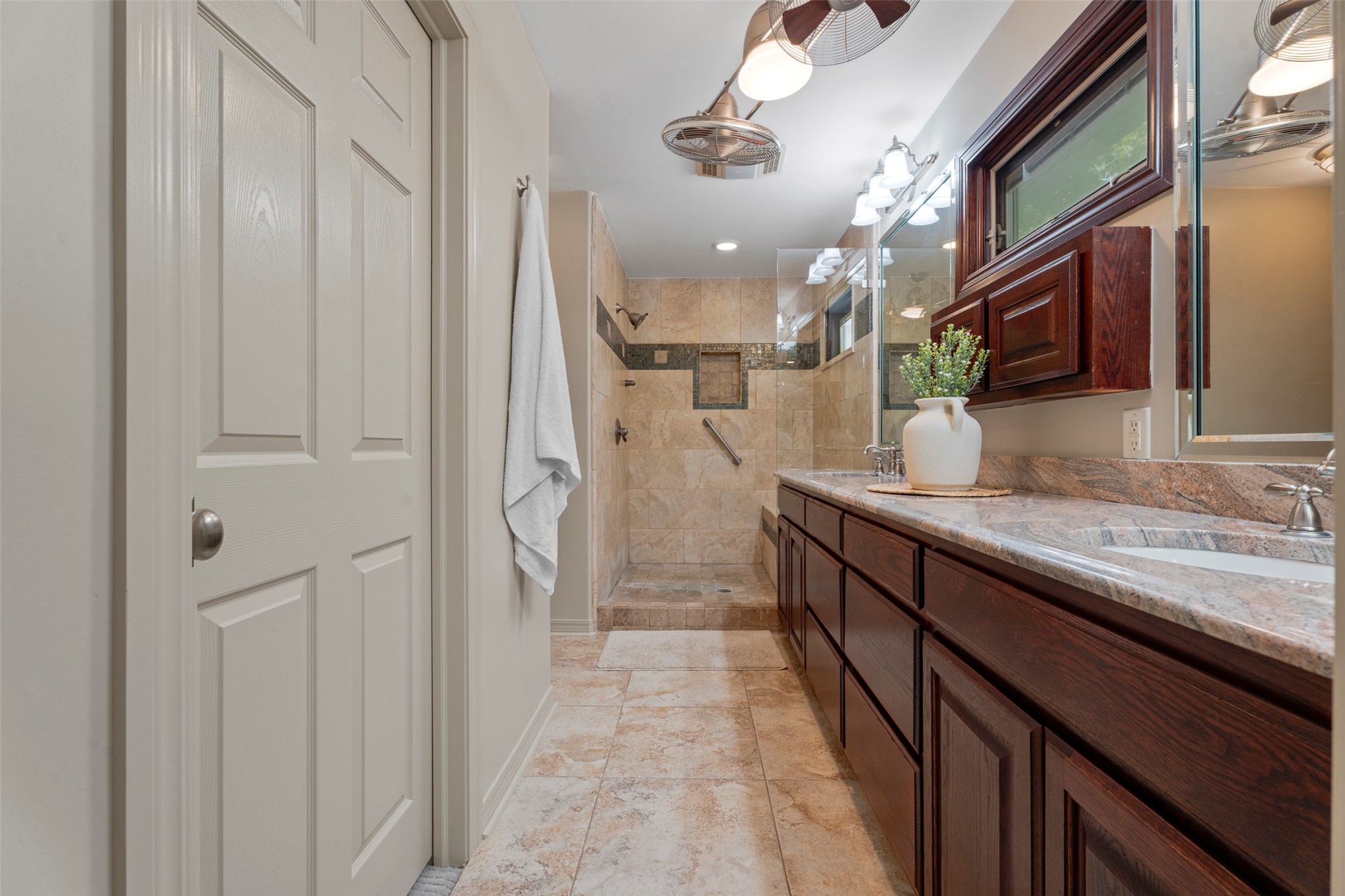 449710 E 355 Road Afton OK 74331