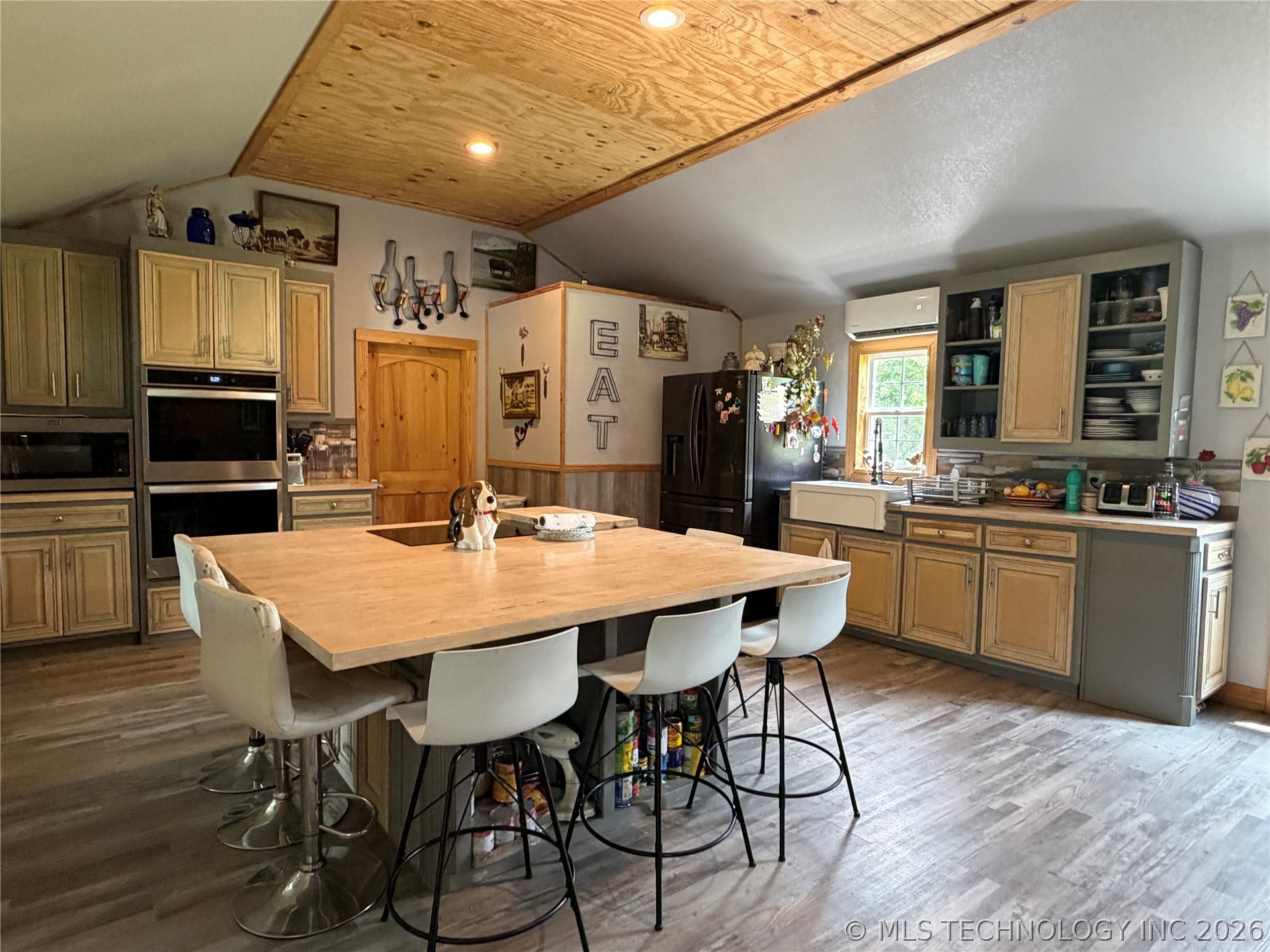 3647 SE Highway 63 Talihina OK 74571