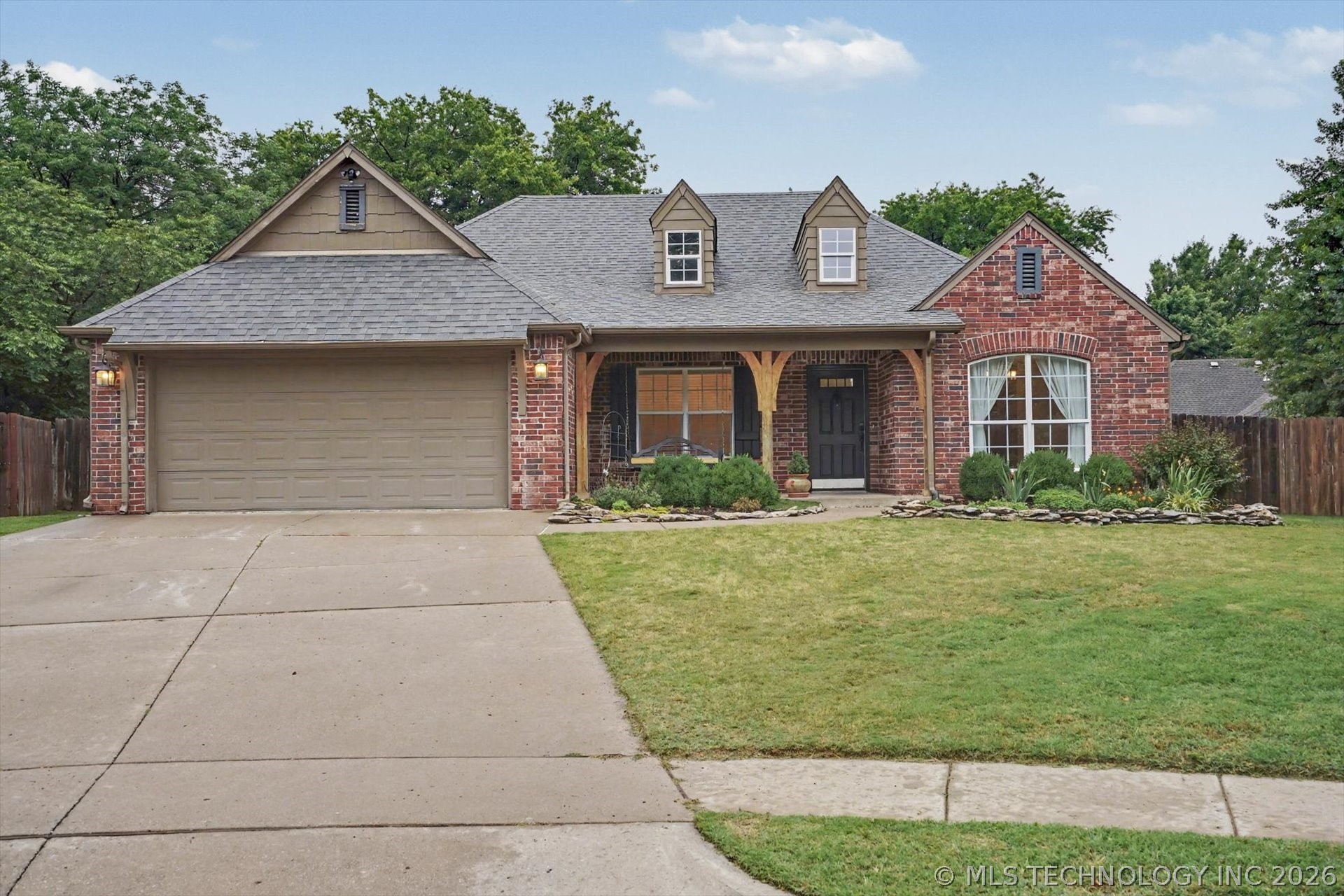2111 W E Court Jenks OK 74037