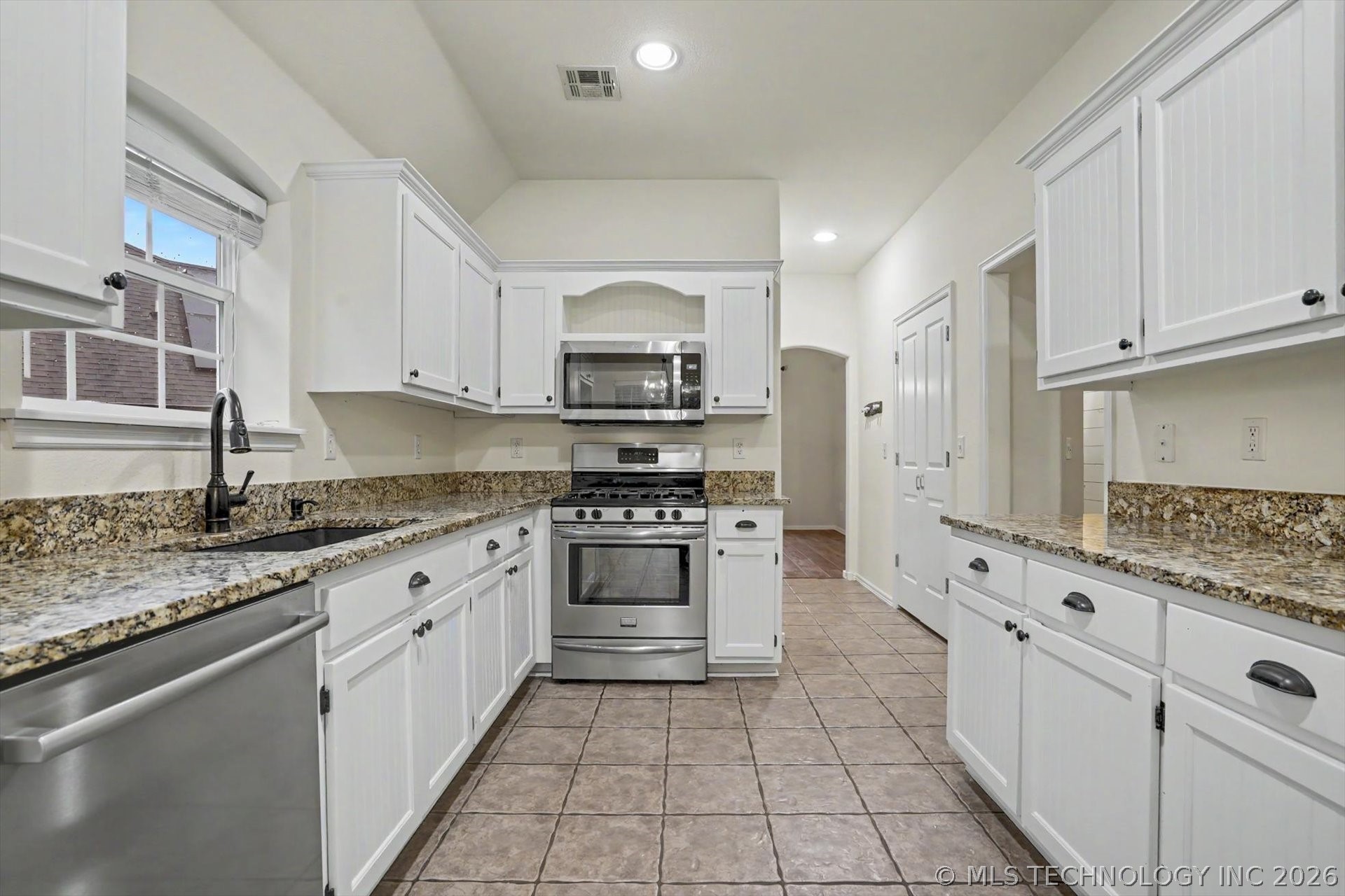2111 W E Court Jenks OK 74037