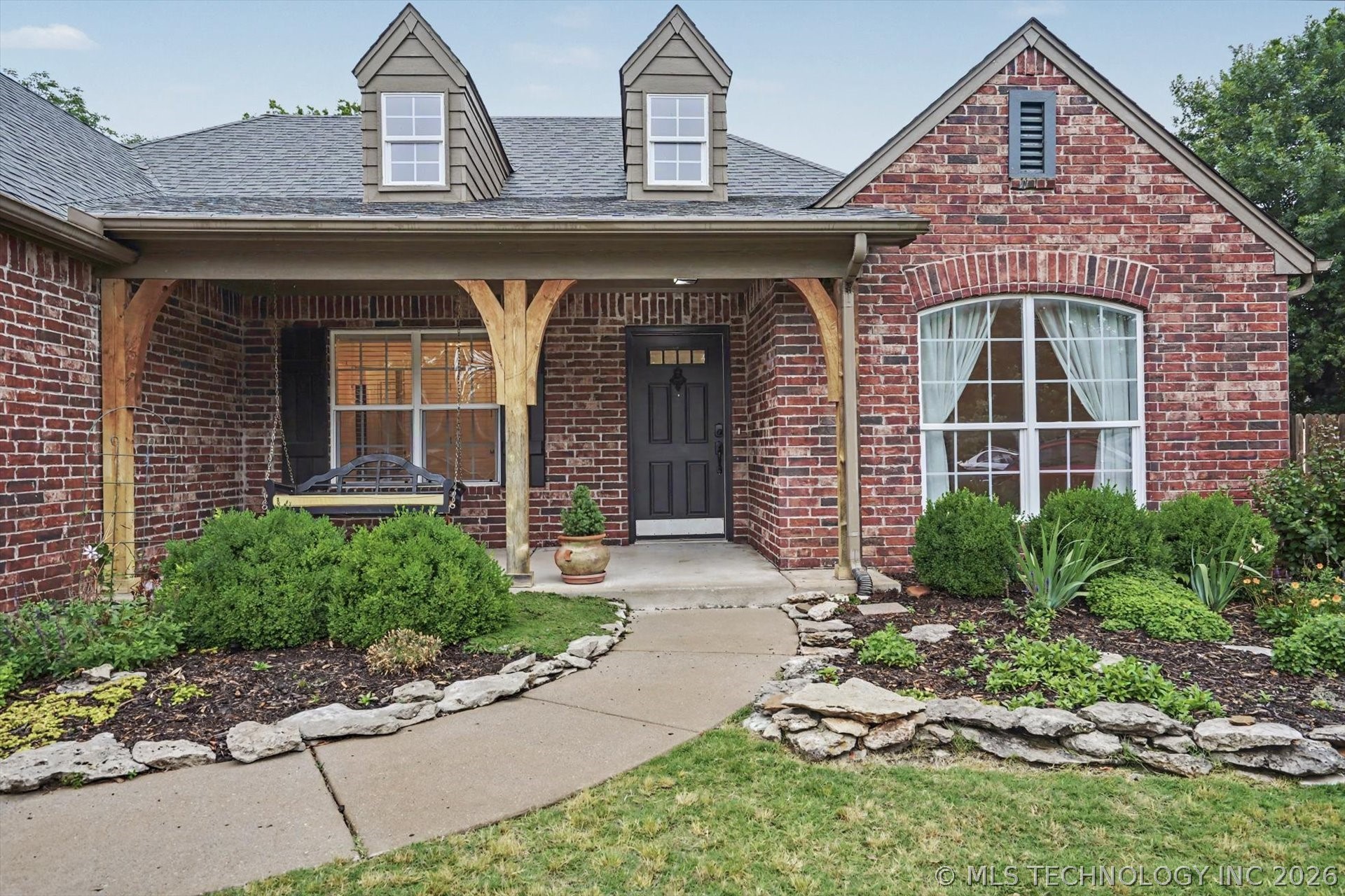 2111 W E Court Jenks OK 74037
