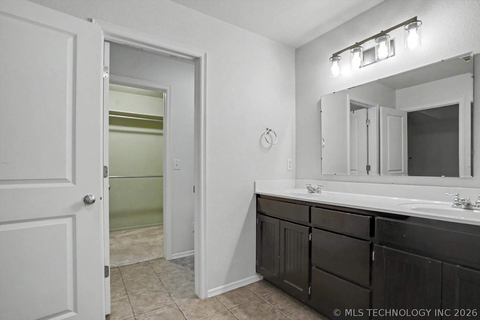 2111 W E Court Jenks OK 74037