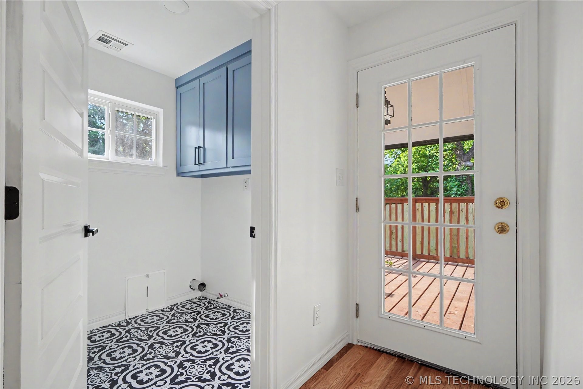 1049 N Oswego Avenue Tulsa OK 74115