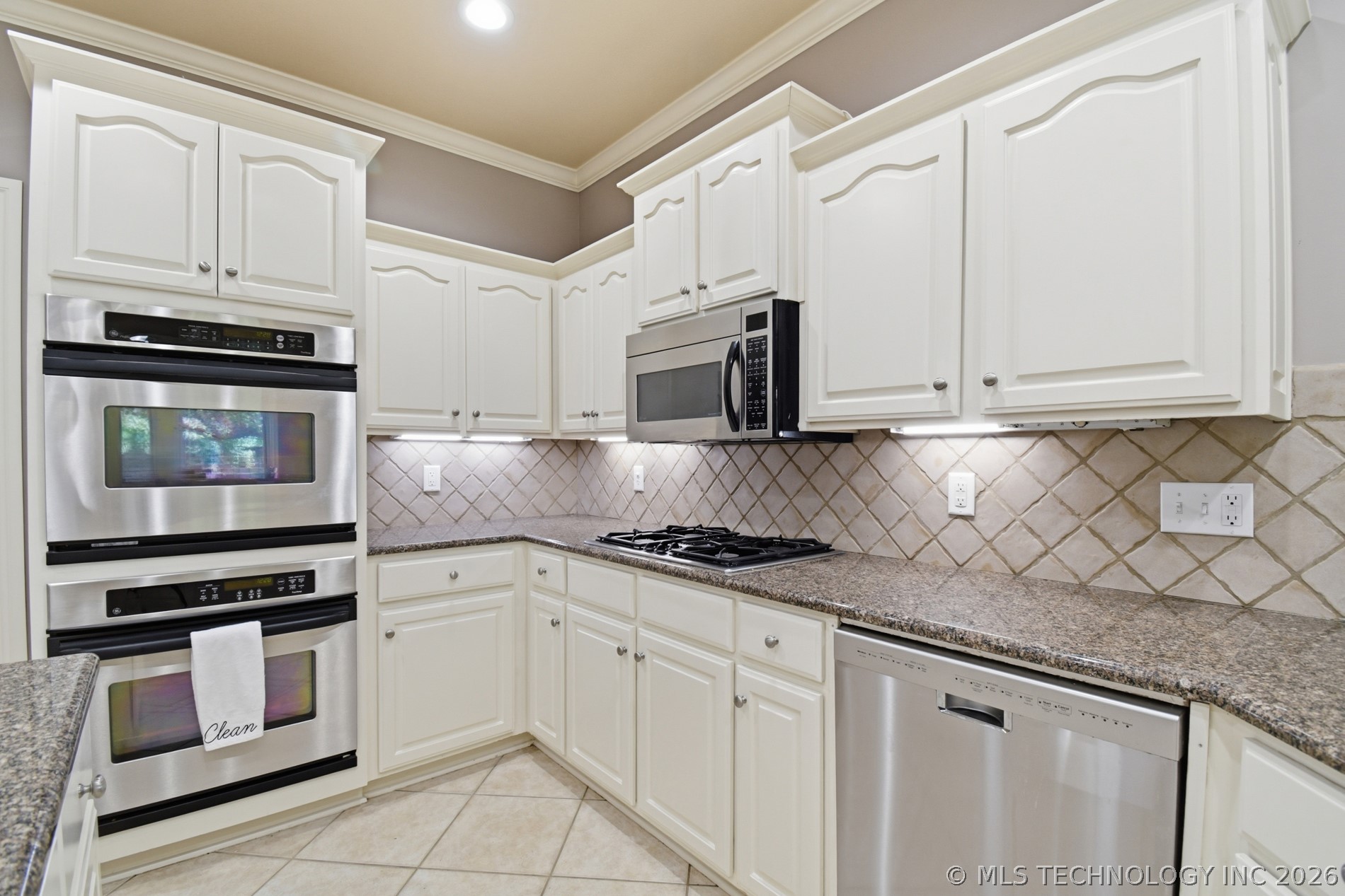 3828 S Sequoia Avenue Broken Arrow OK 74011