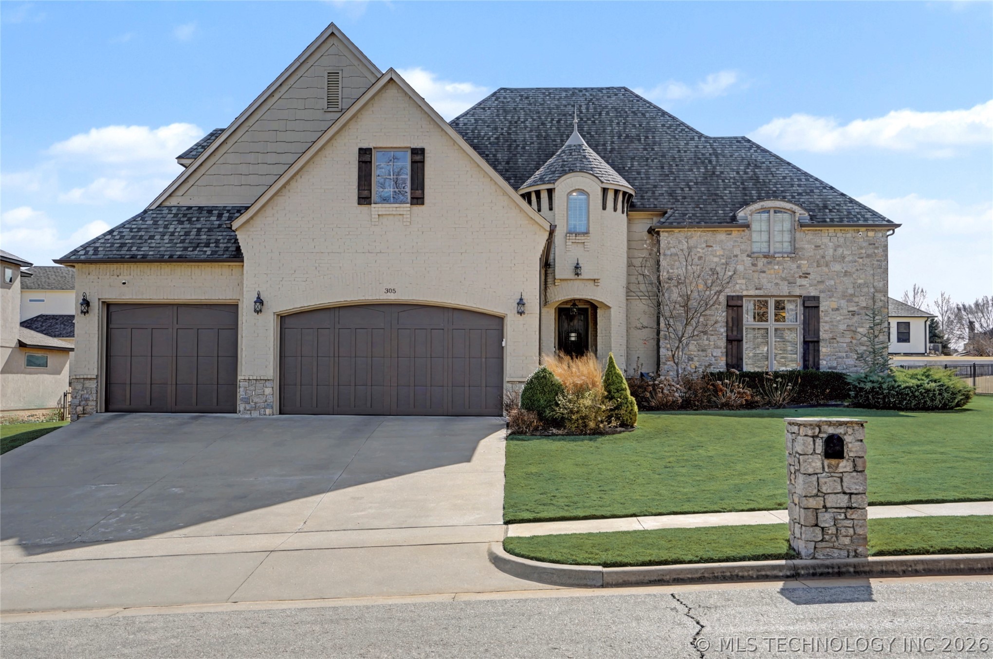 305 E Decatur Street Broken Arrow OK 74011
