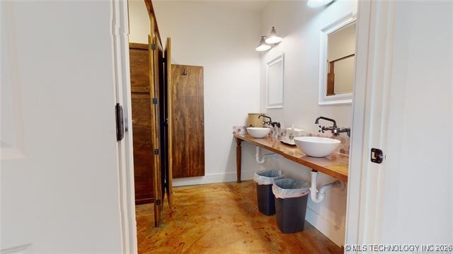 16712 County Road 1580 Ada OK 74820