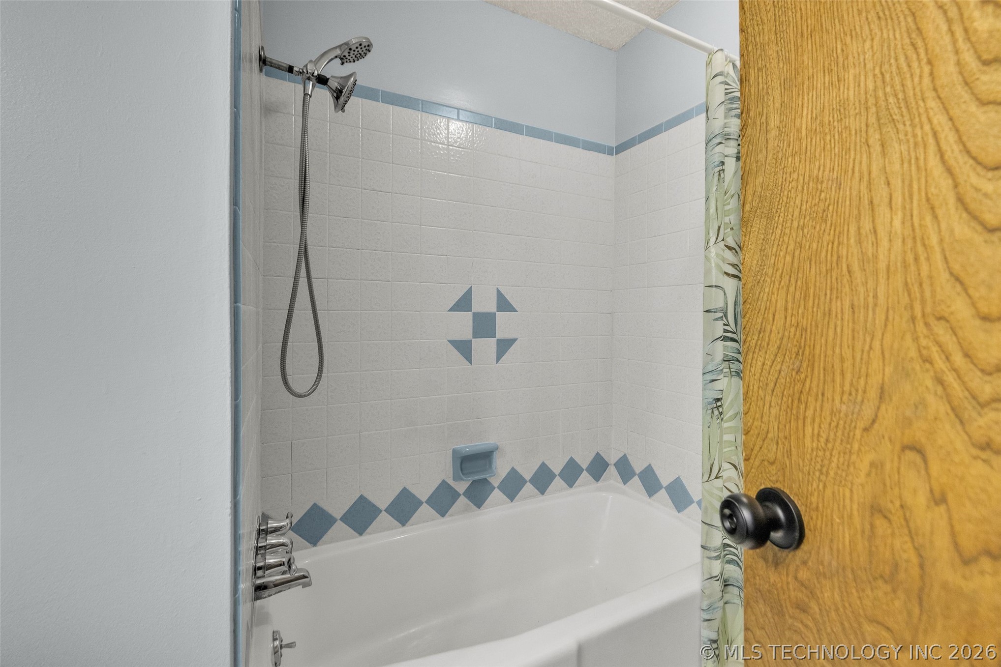 2332 S Nogales Avenue Tulsa OK 74107