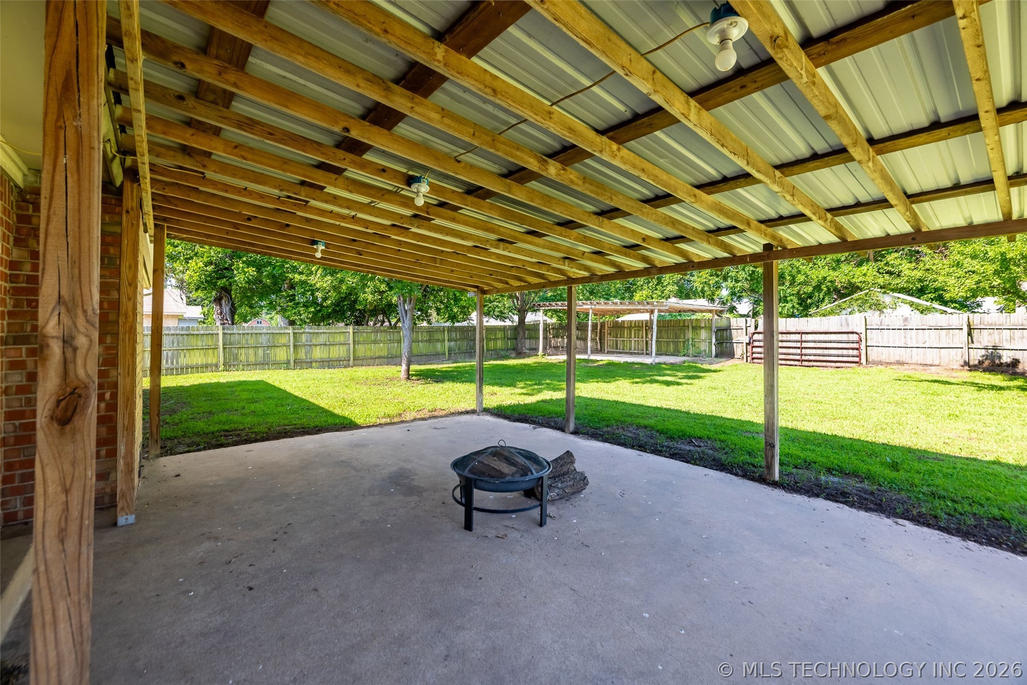 2332 S Nogales Avenue Tulsa OK 74107