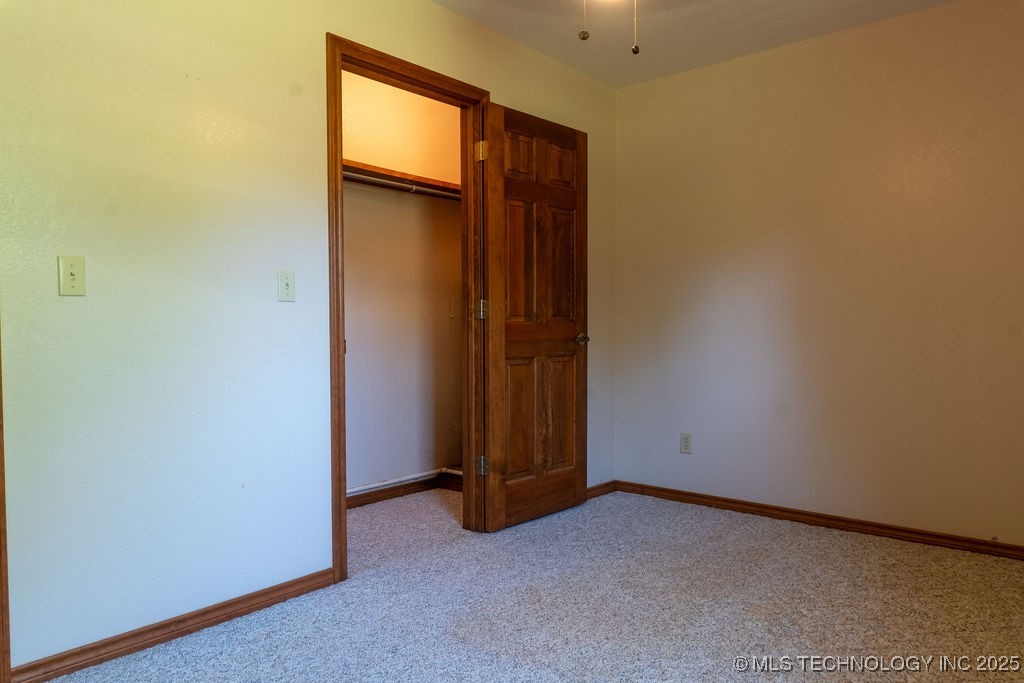2703 E 2010 Road Hugo OK 74743