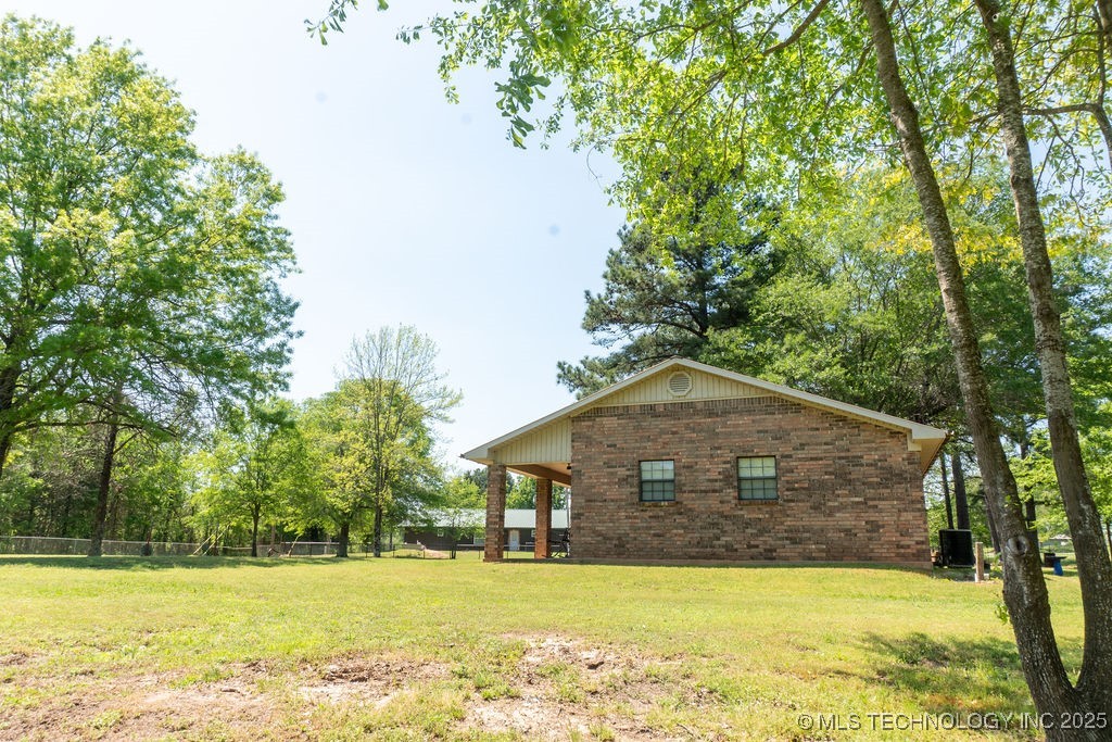 2703 E 2010 Road Hugo OK 74743