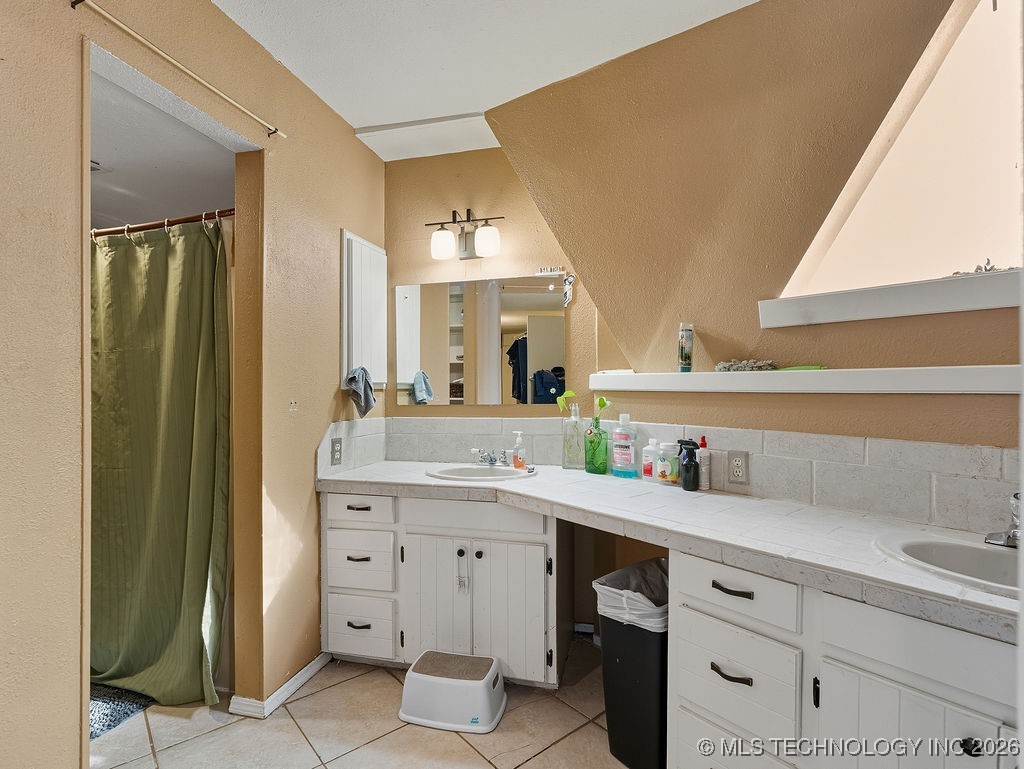 17170 County Road 3548 Ada OK 74820