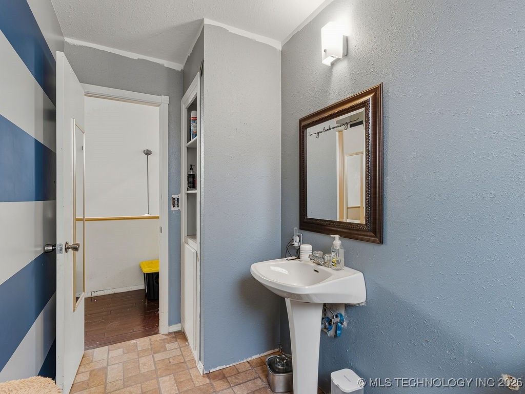 17170 County Road 3548 Ada OK 74820