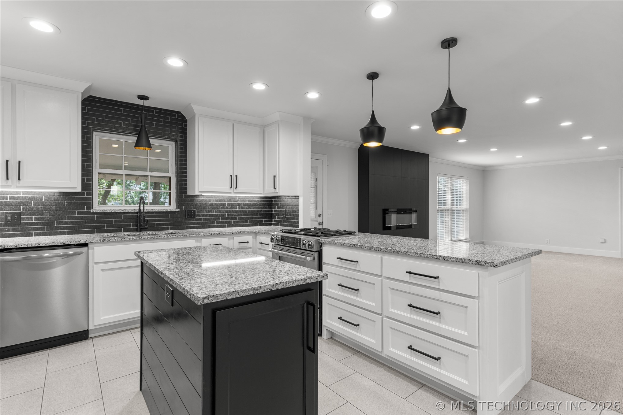 7305 S College Avenue Tulsa OK 74136