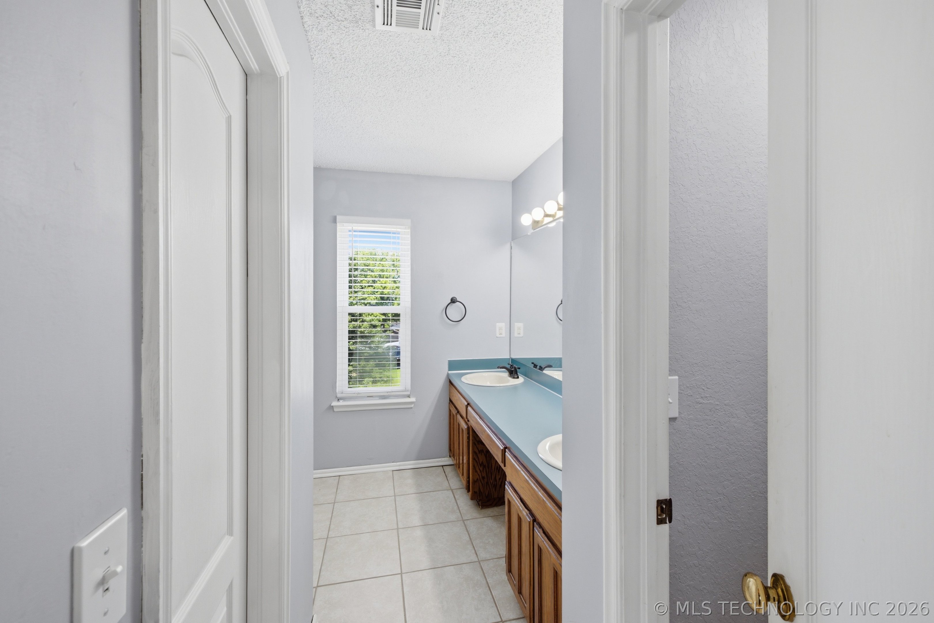 3609 S 200th East Avenue Broken Arrow OK 74014