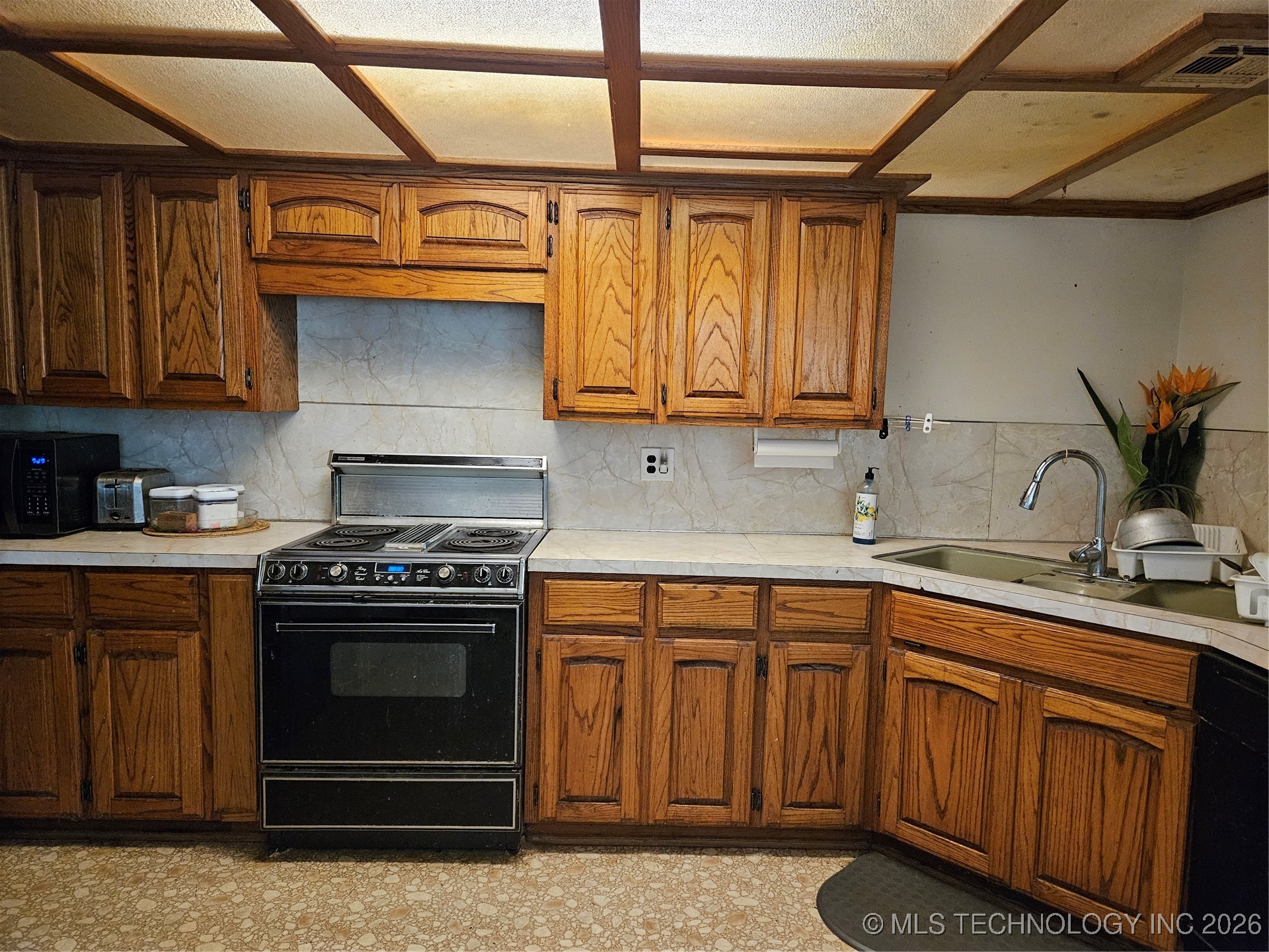 13037 E 590 Road Locust Grove OK 74352