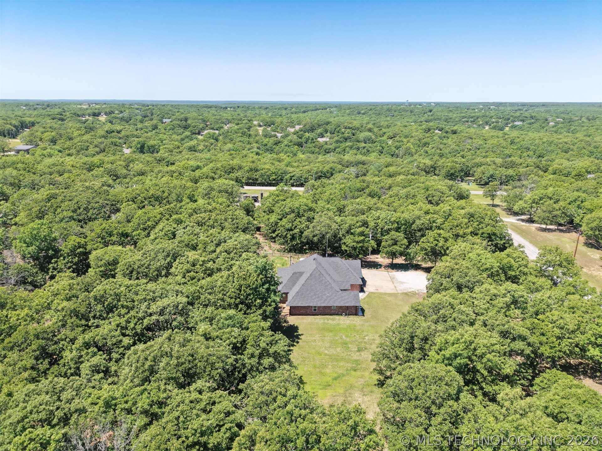9074 W 157th Street Skiatook OK 74070