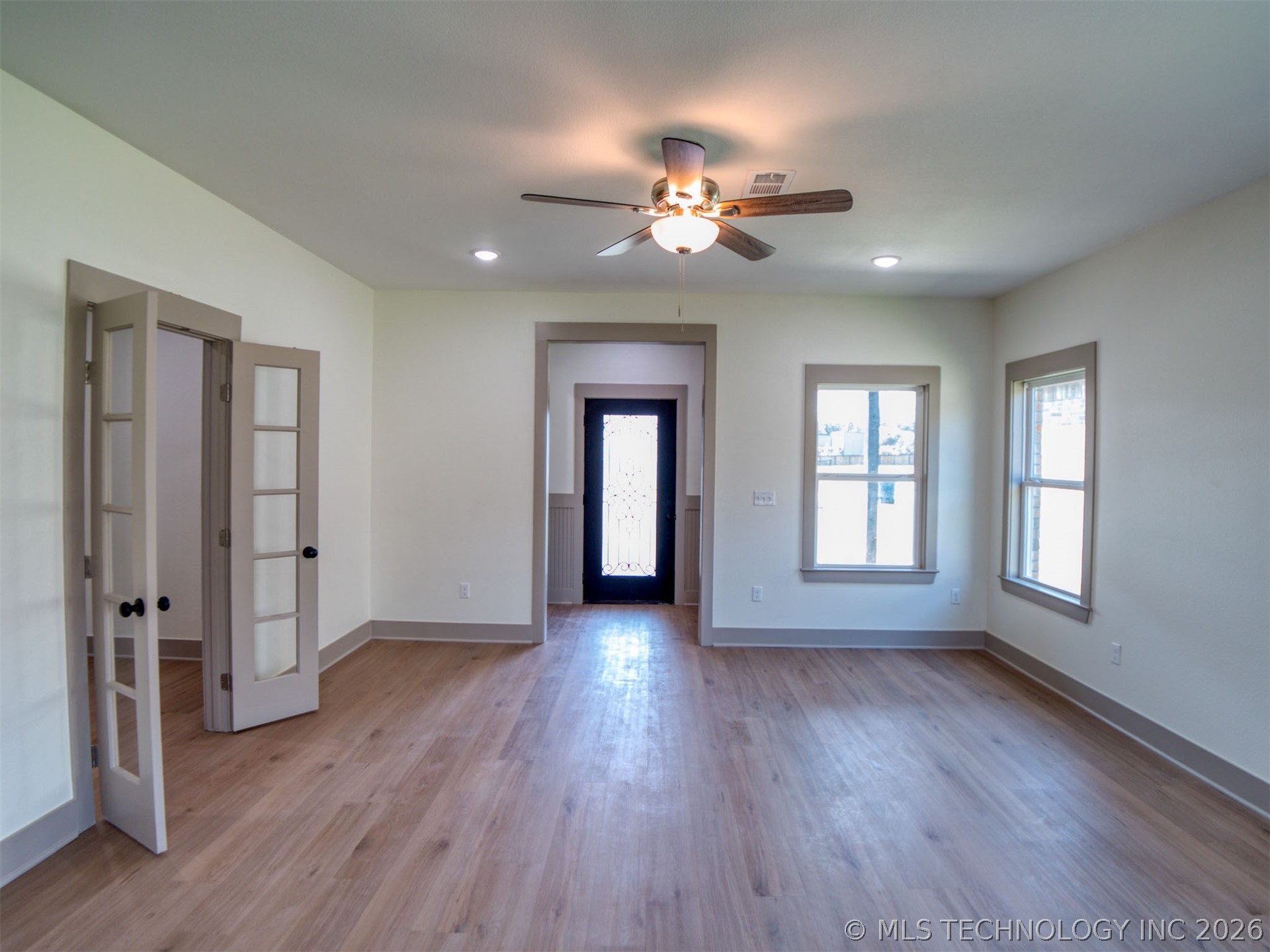 212 Cottonwood Street Calera OK 74730