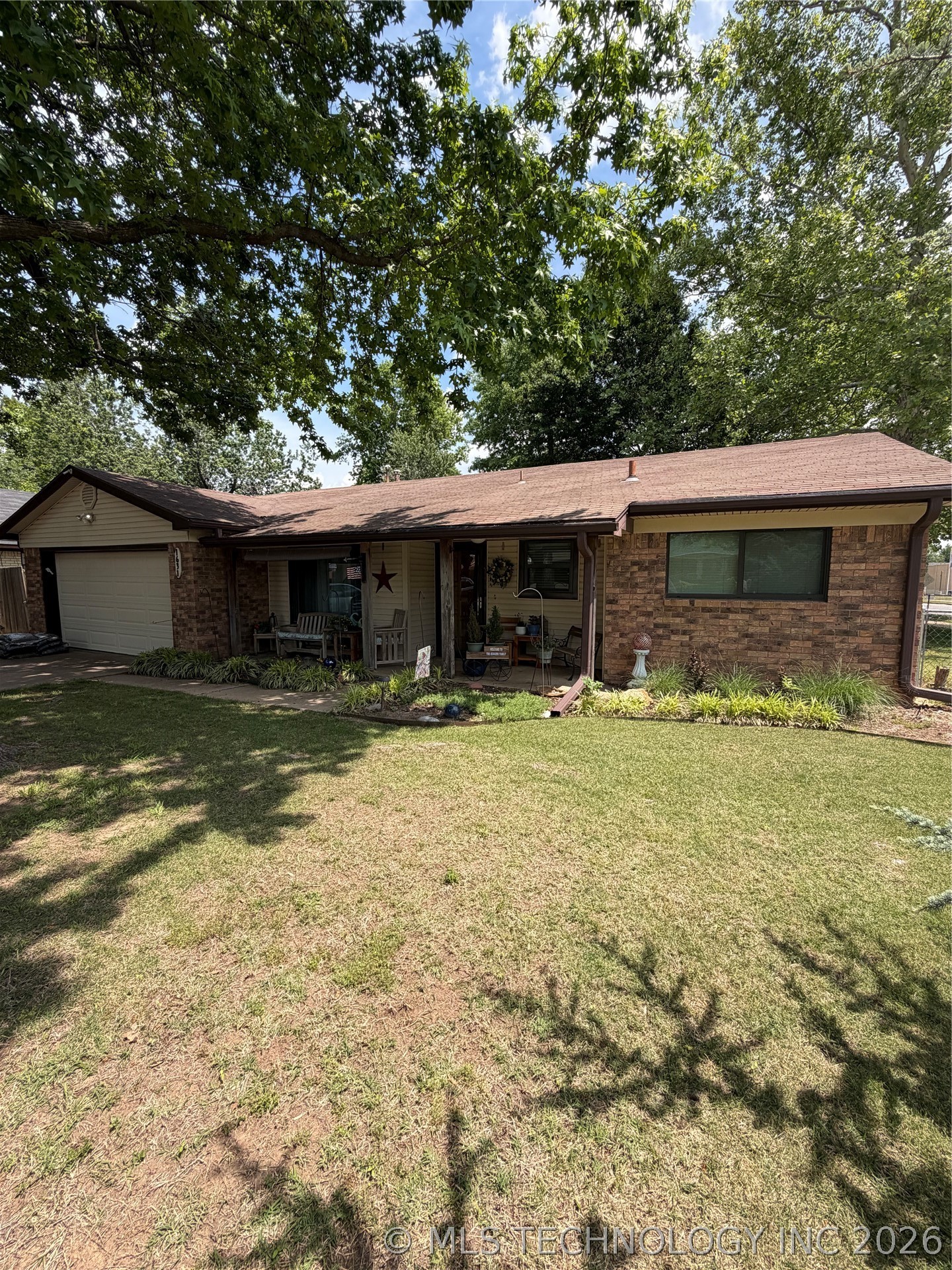 1631 S 1st Place Broken Arrow OK 74012