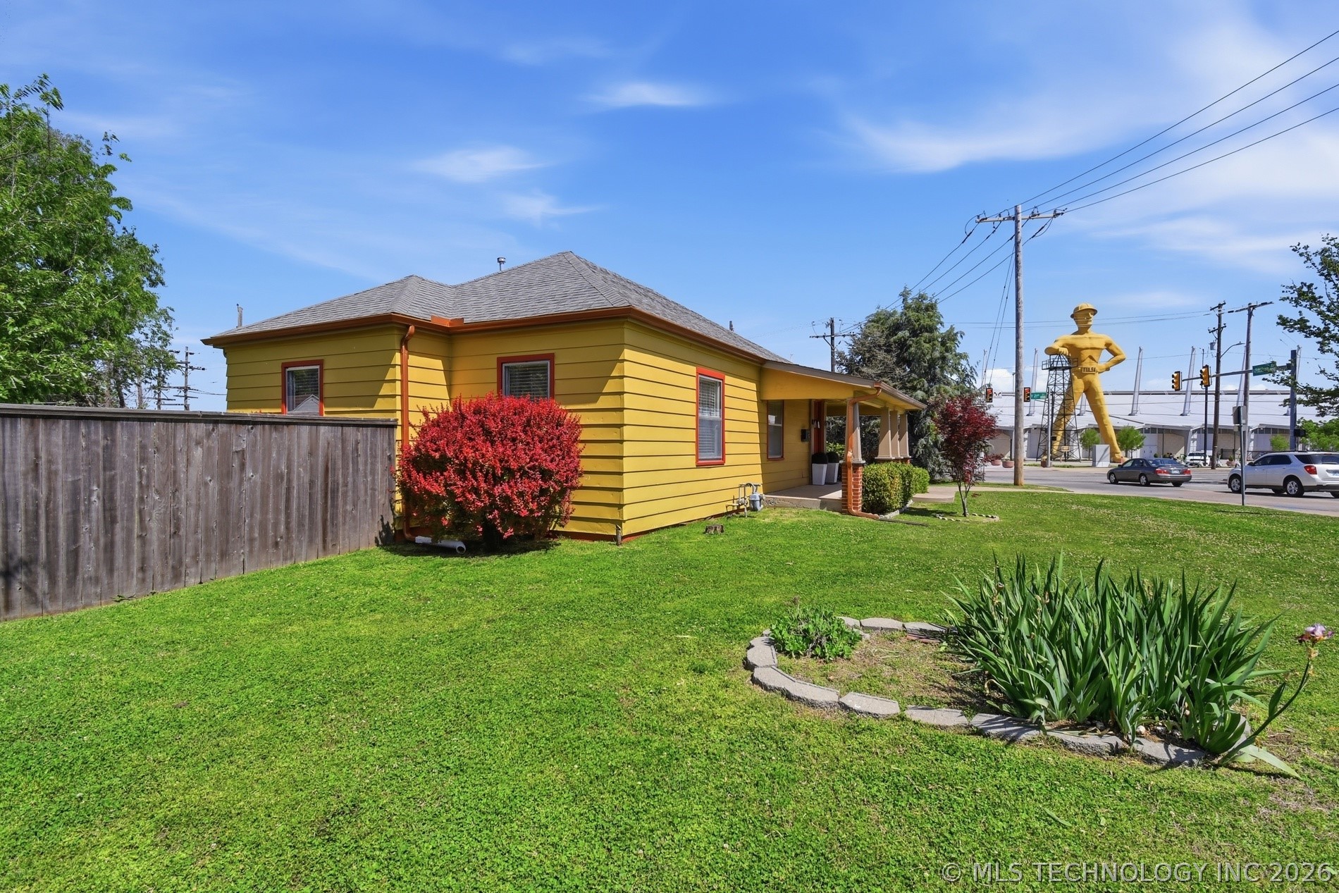 2106 S Oswego Place E Tulsa OK 74114