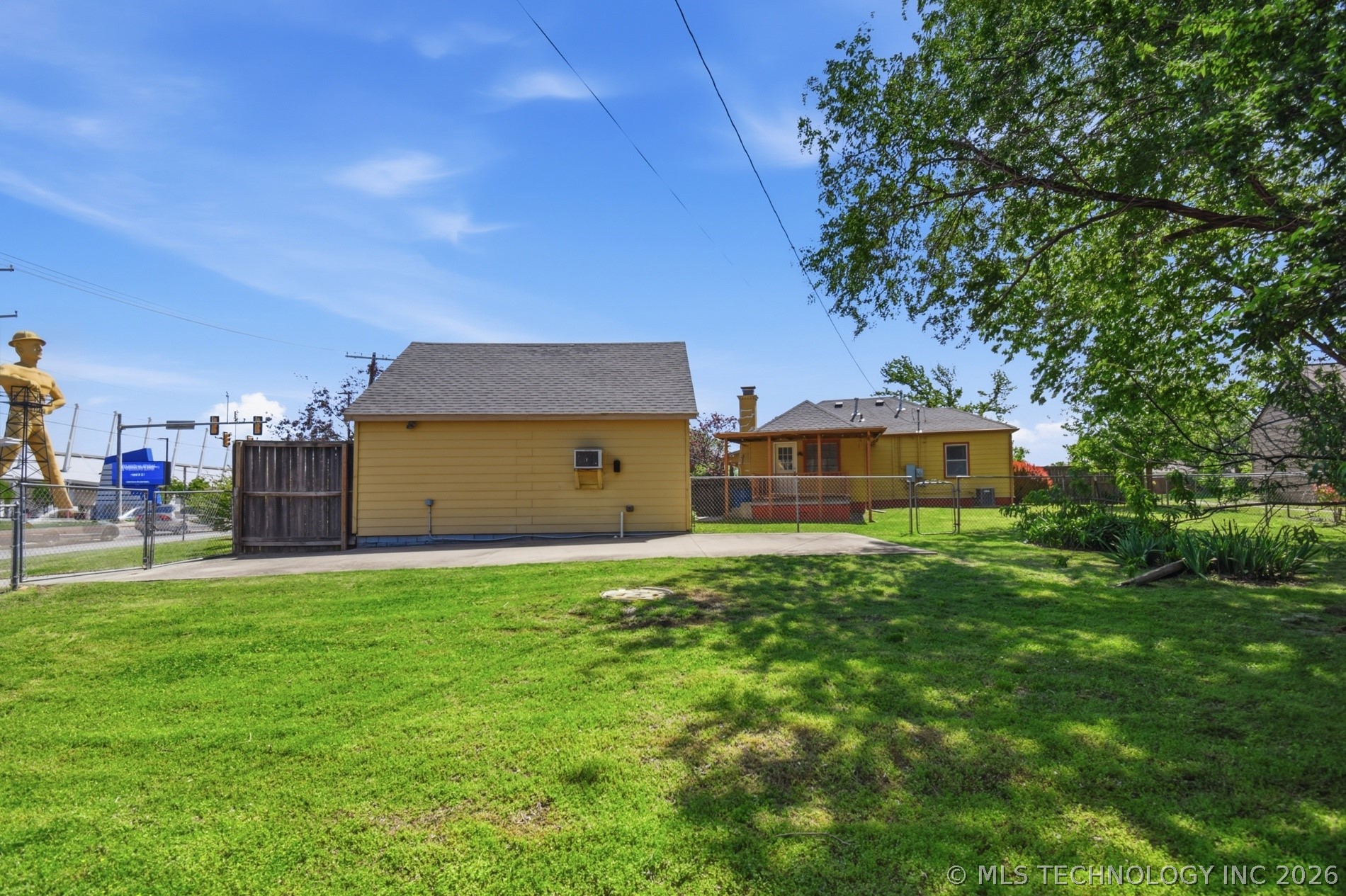 2106 S Oswego Place E Tulsa OK 74114