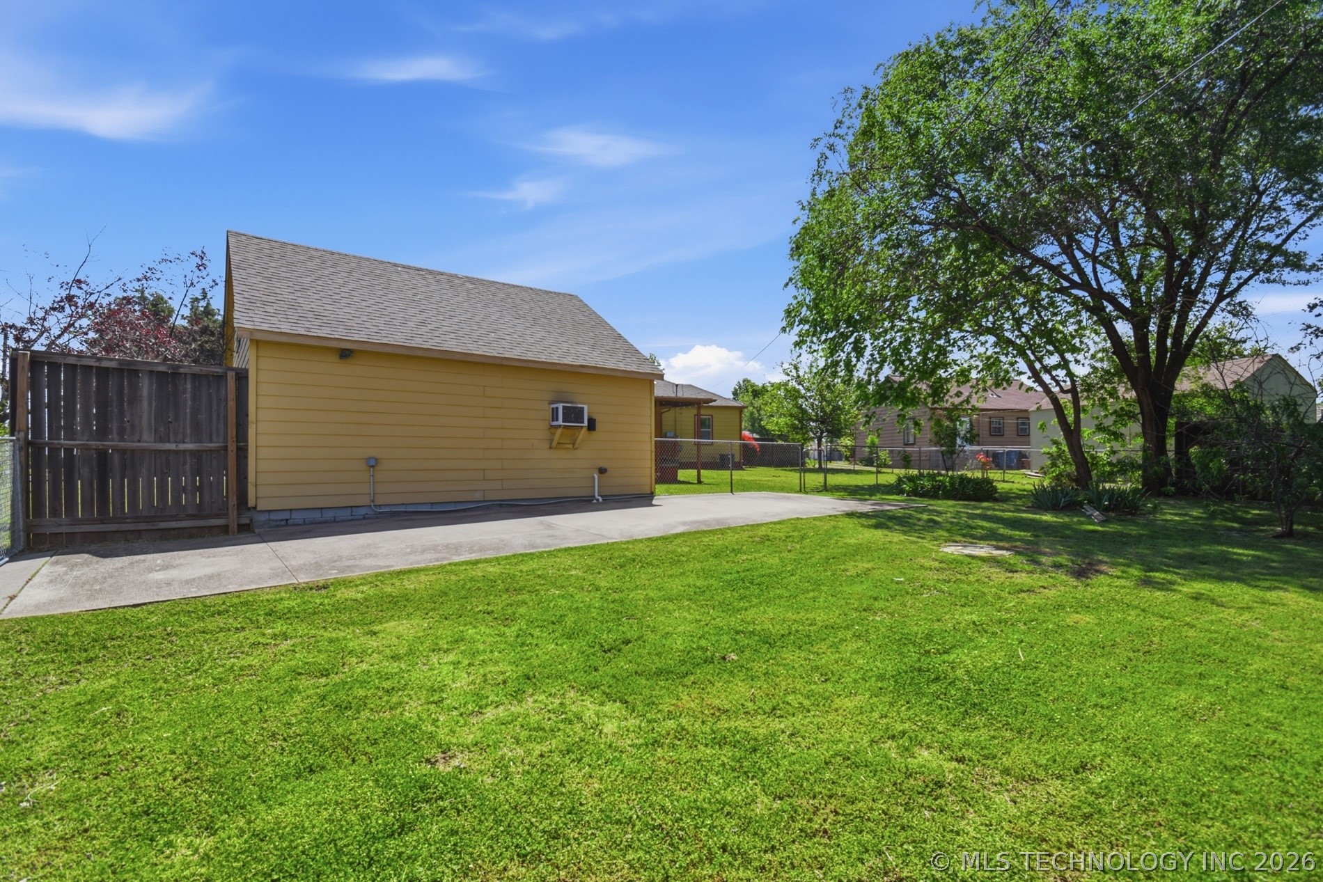 2106 S Oswego Place E Tulsa OK 74114