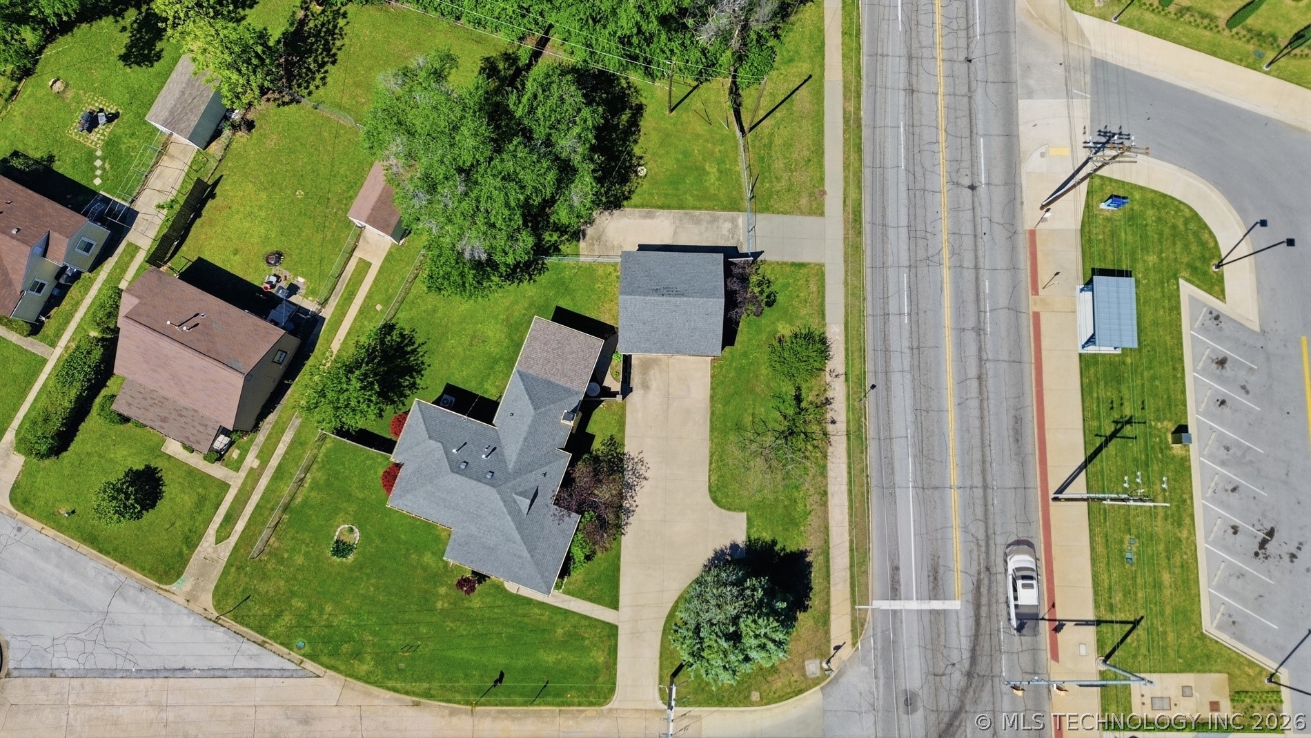 2106 S Oswego Place E Tulsa OK 74114