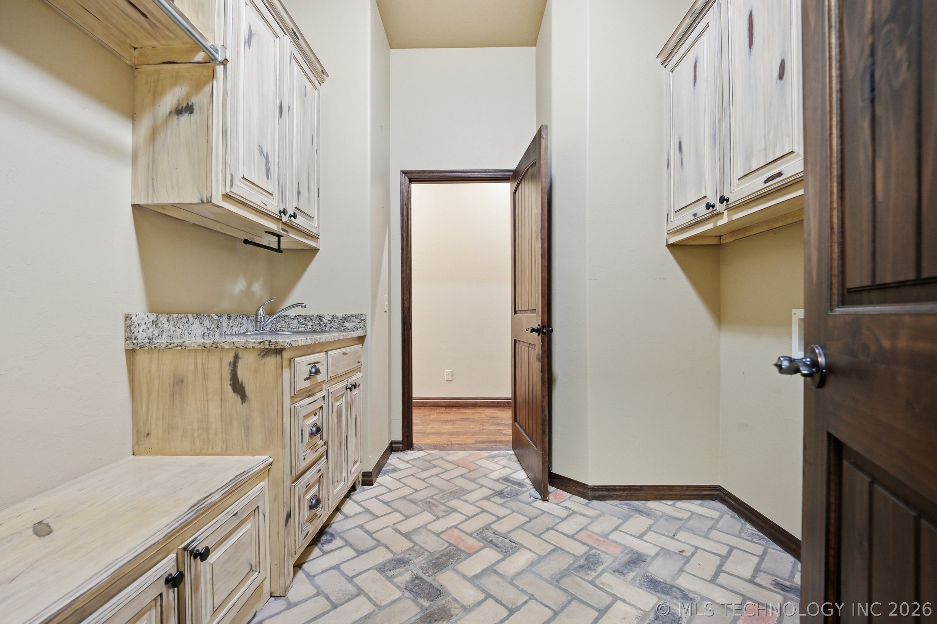 4005 Wayfield Avenue Oklahoma City OK 73179