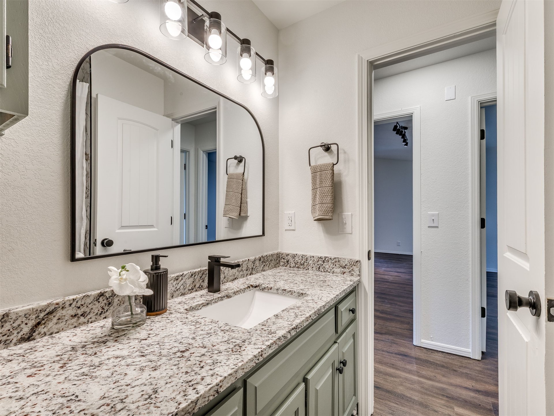 2604 E Reno Street S Broken Arrow OK 74014
