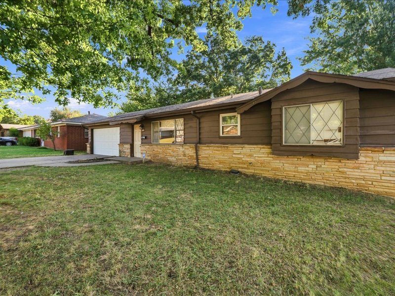 633 N 26th Westavenue Tulsa OK 74127