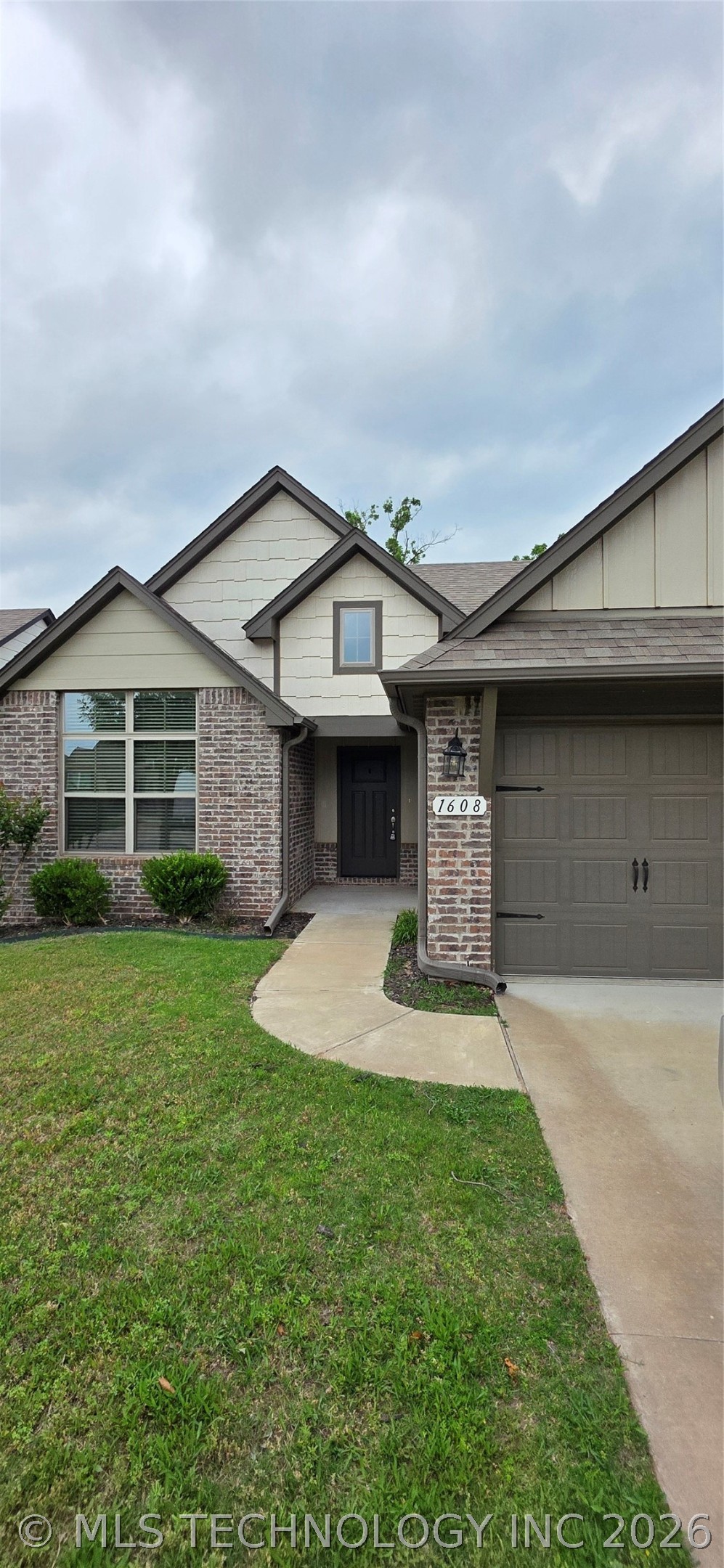 1608 E Pasadena Street Broken Arrow OK 74011