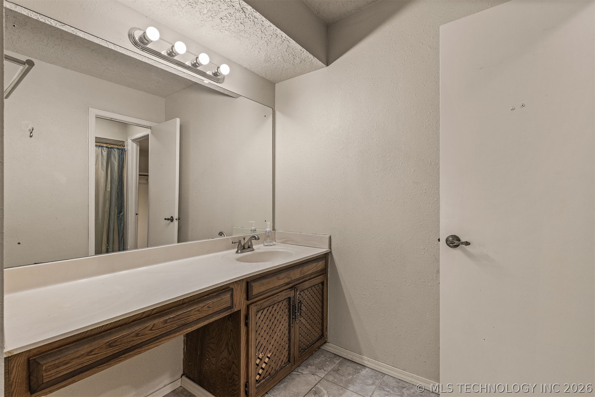 2213 W Knoxville Street Broken Arrow OK 74012