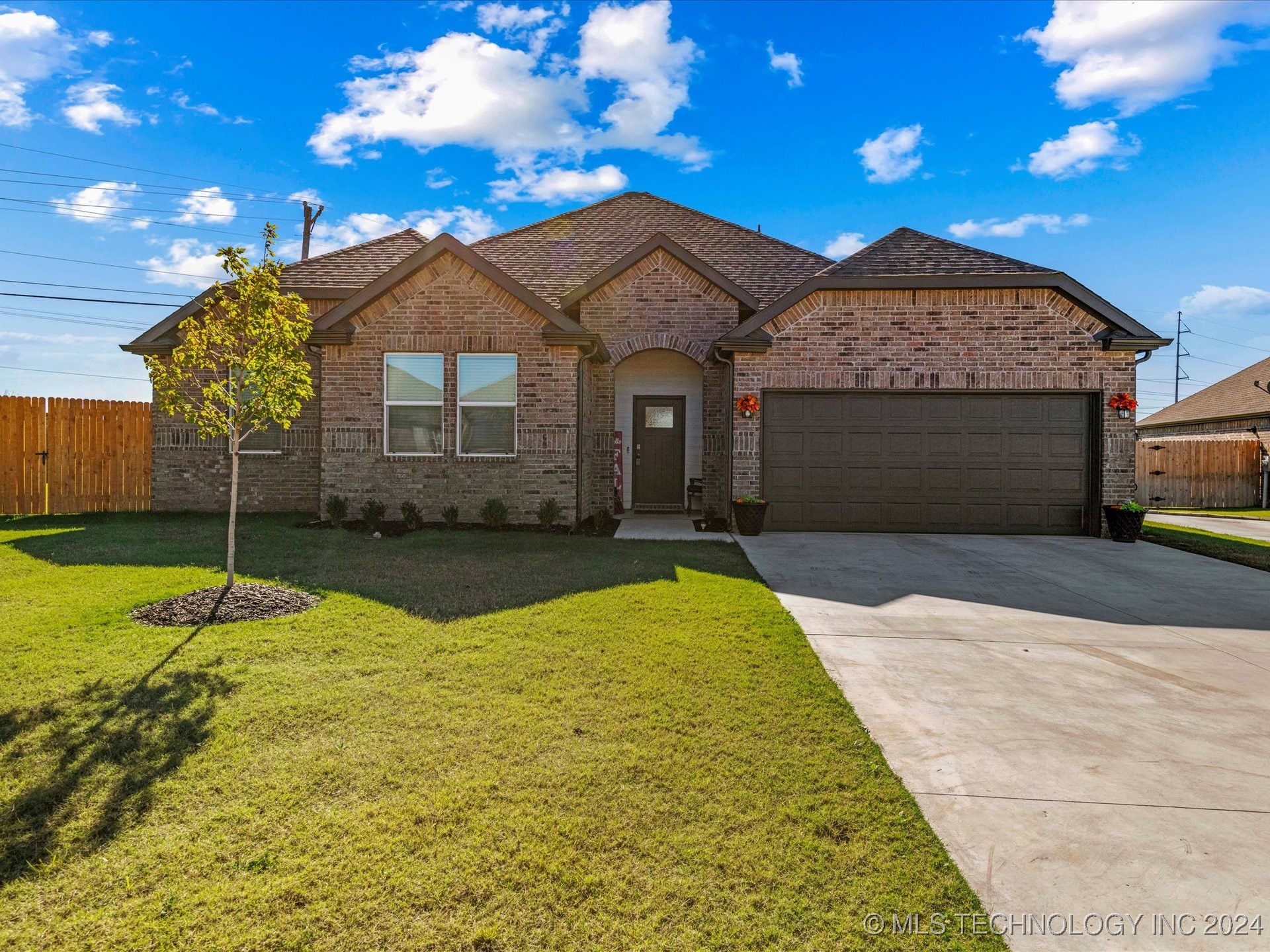 6407 Foxtail Park Drive Bartlesville OK 74006