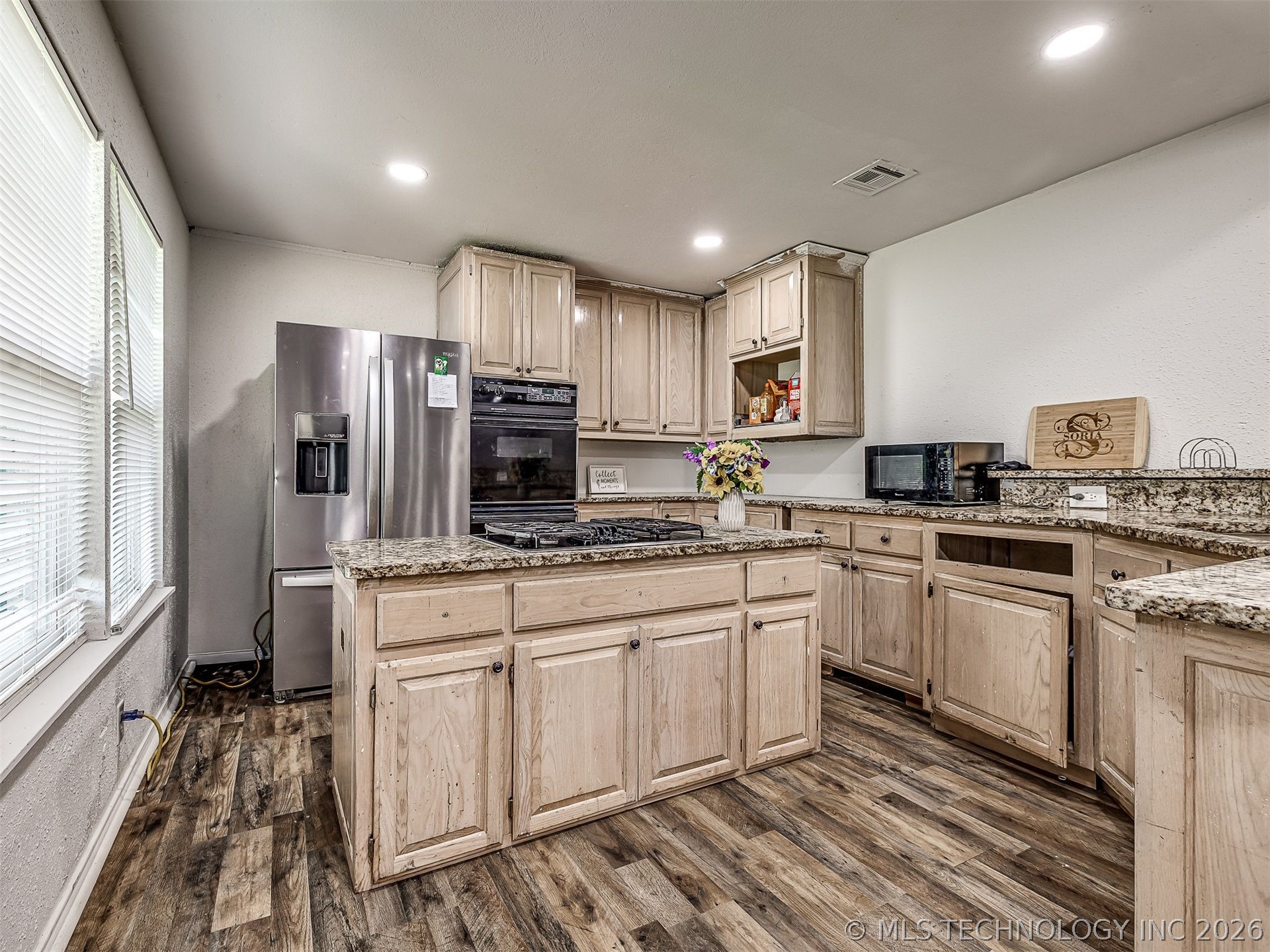 3724 W 45th Place Tulsa OK 74107