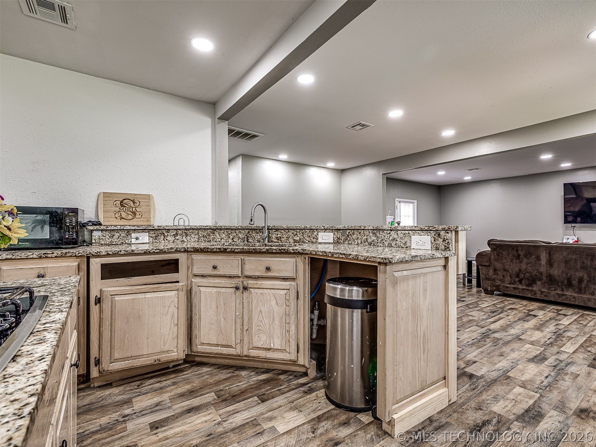 3724 W 45th Place Tulsa OK 74107