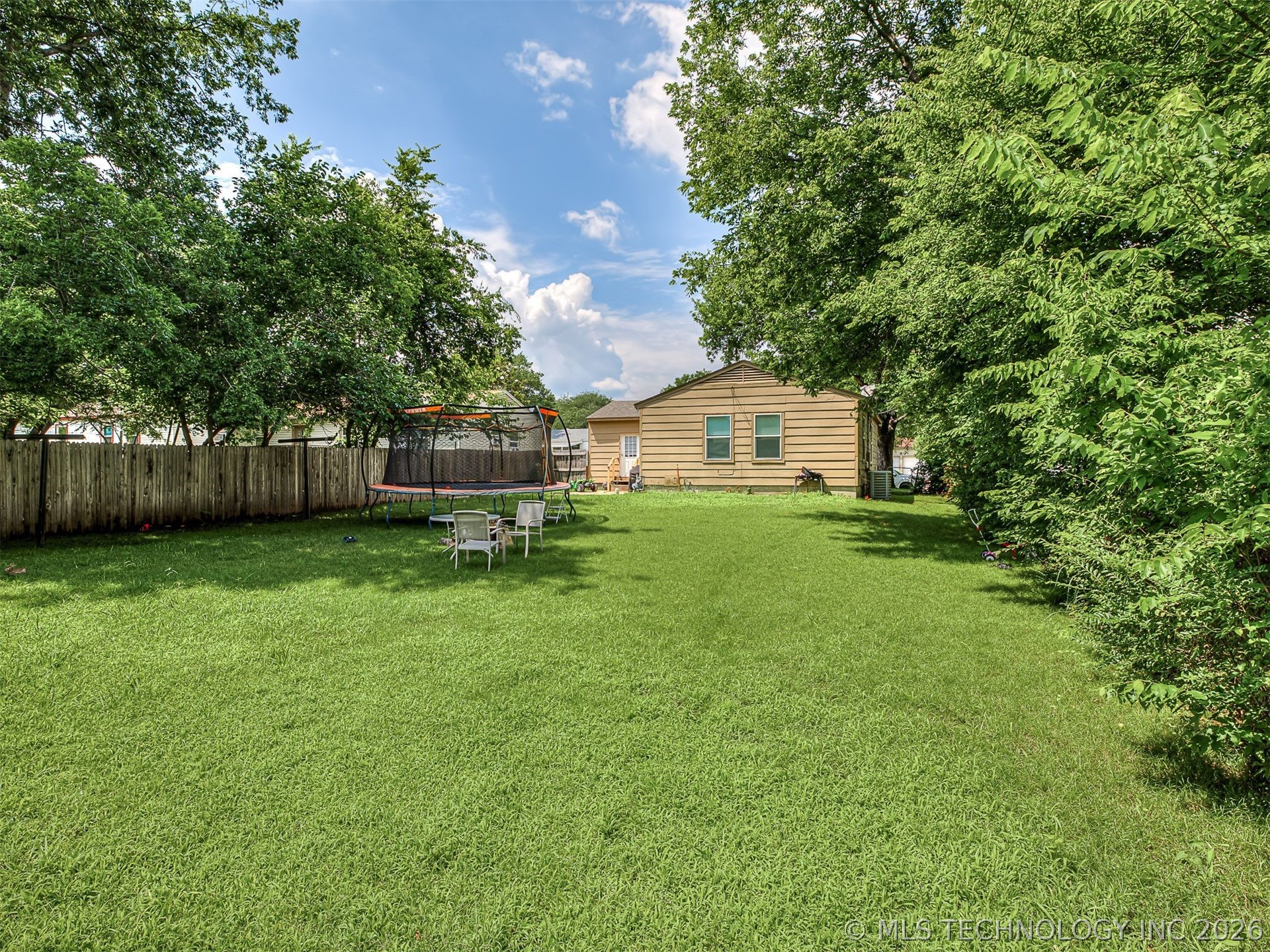 3724 W 45th Place Tulsa OK 74107