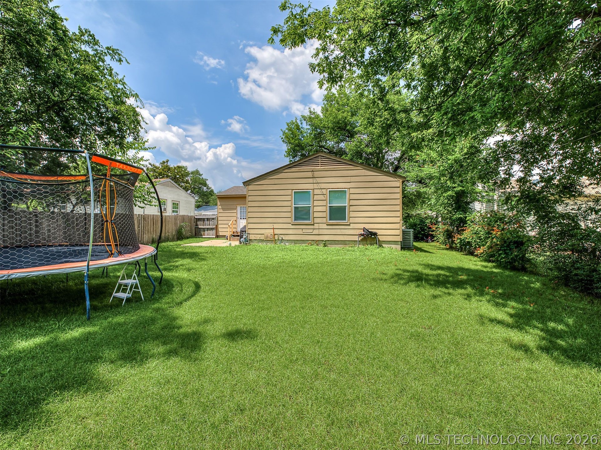 3724 W 45th Place Tulsa OK 74107