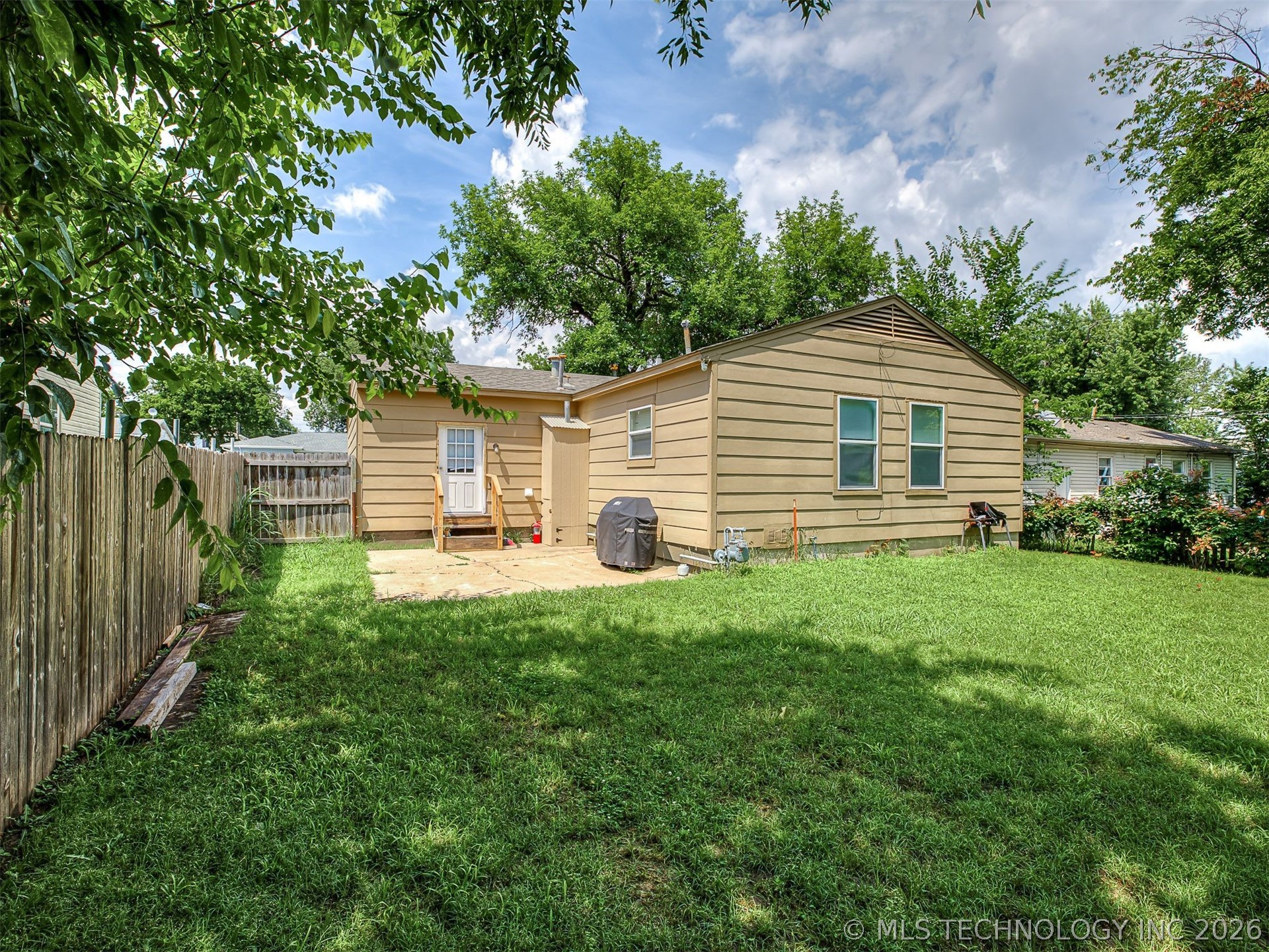 3724 W 45th Place Tulsa OK 74107