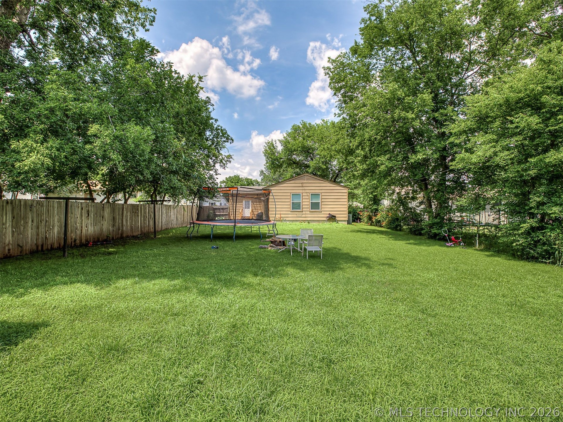 3724 W 45th Place Tulsa OK 74107