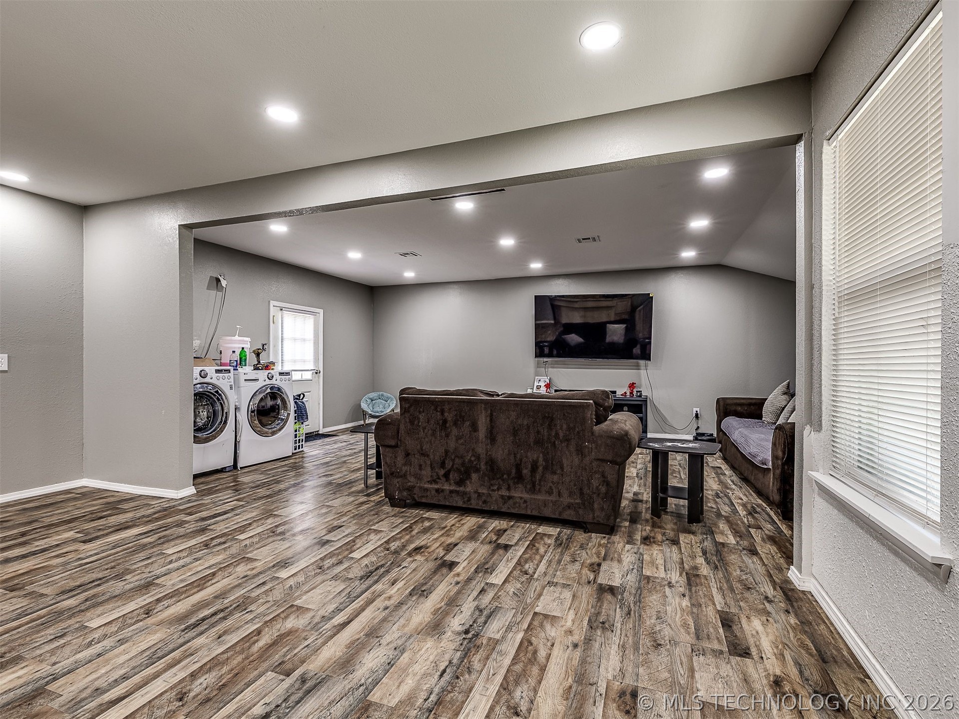 3724 W 45th Place Tulsa OK 74107