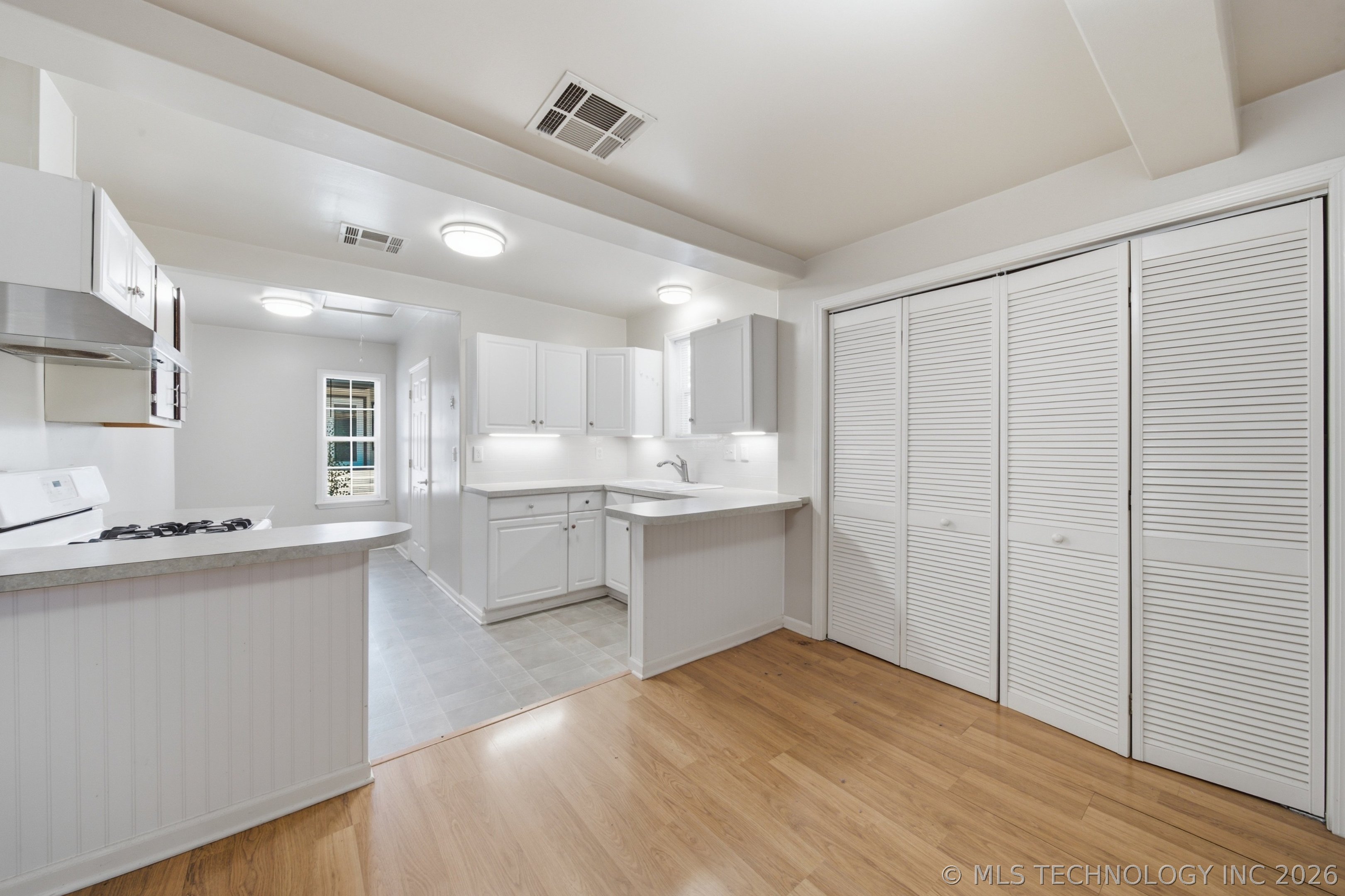 1844 E 16th Place Tulsa OK 74104