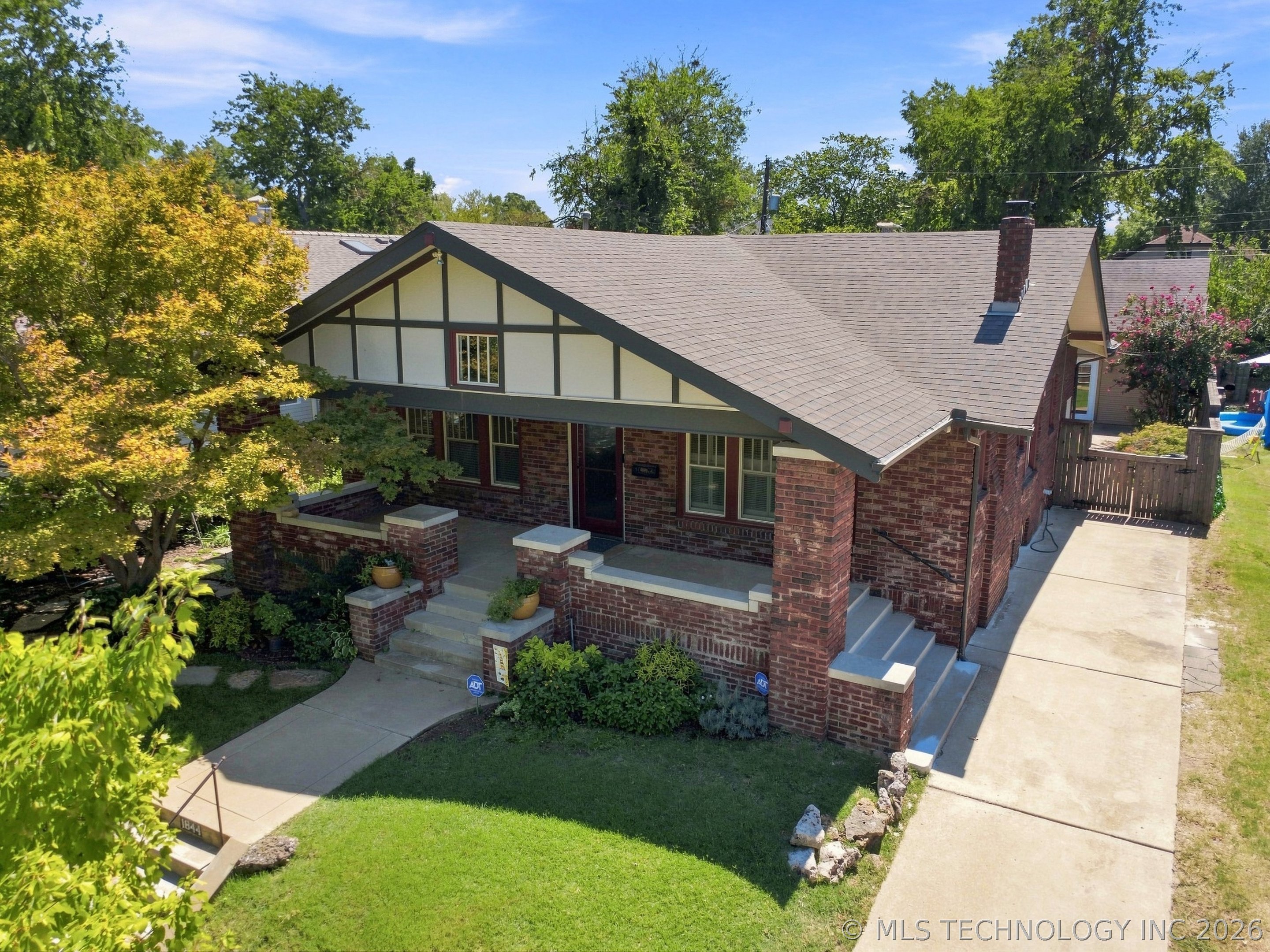 1844 E 16th Place Tulsa OK 74104