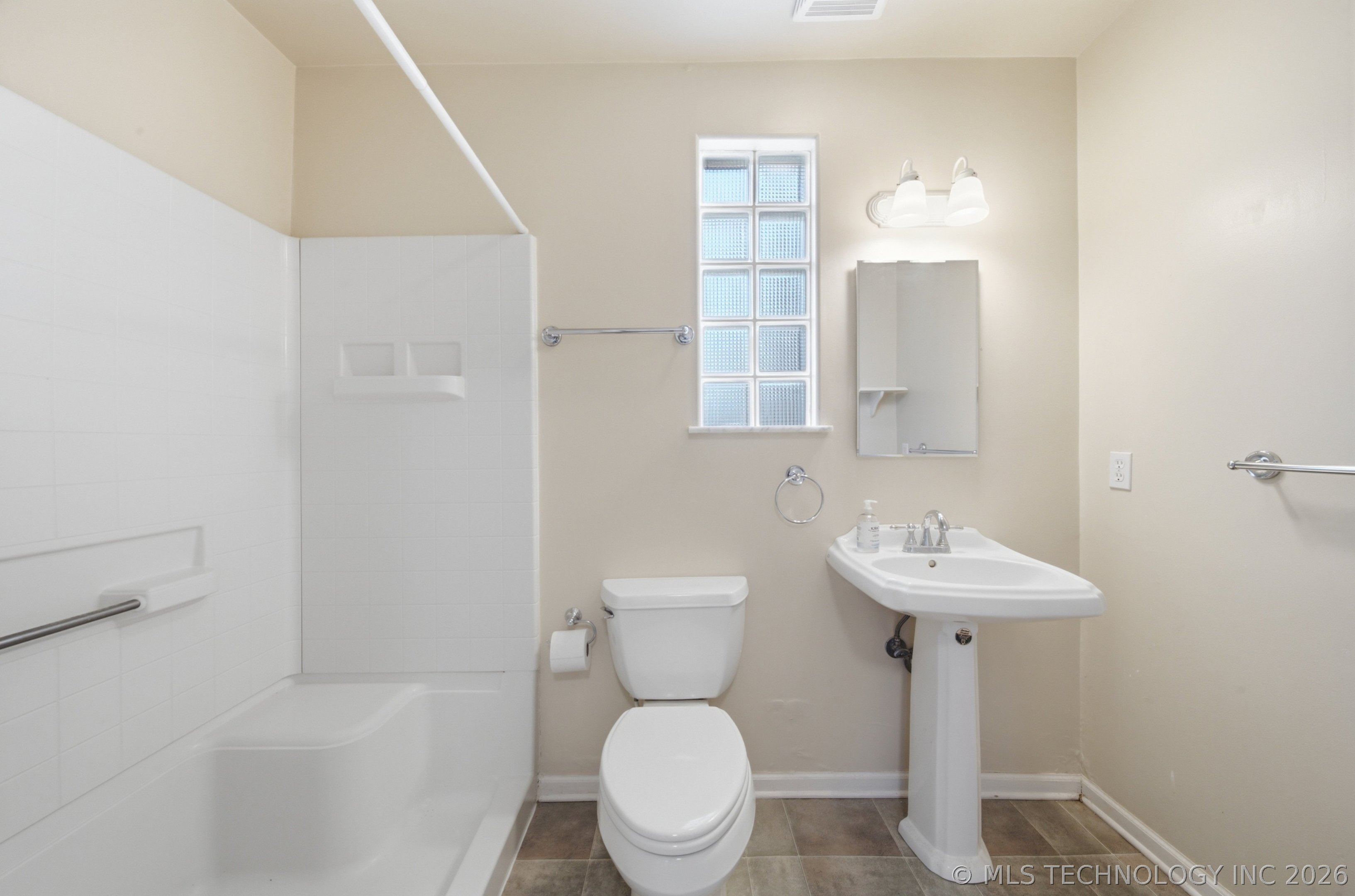 1844 E 16th Place Tulsa OK 74104