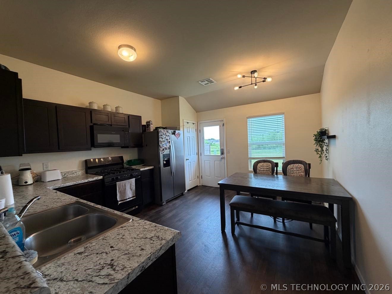 10147 E Larry Street Claremore OK 74017