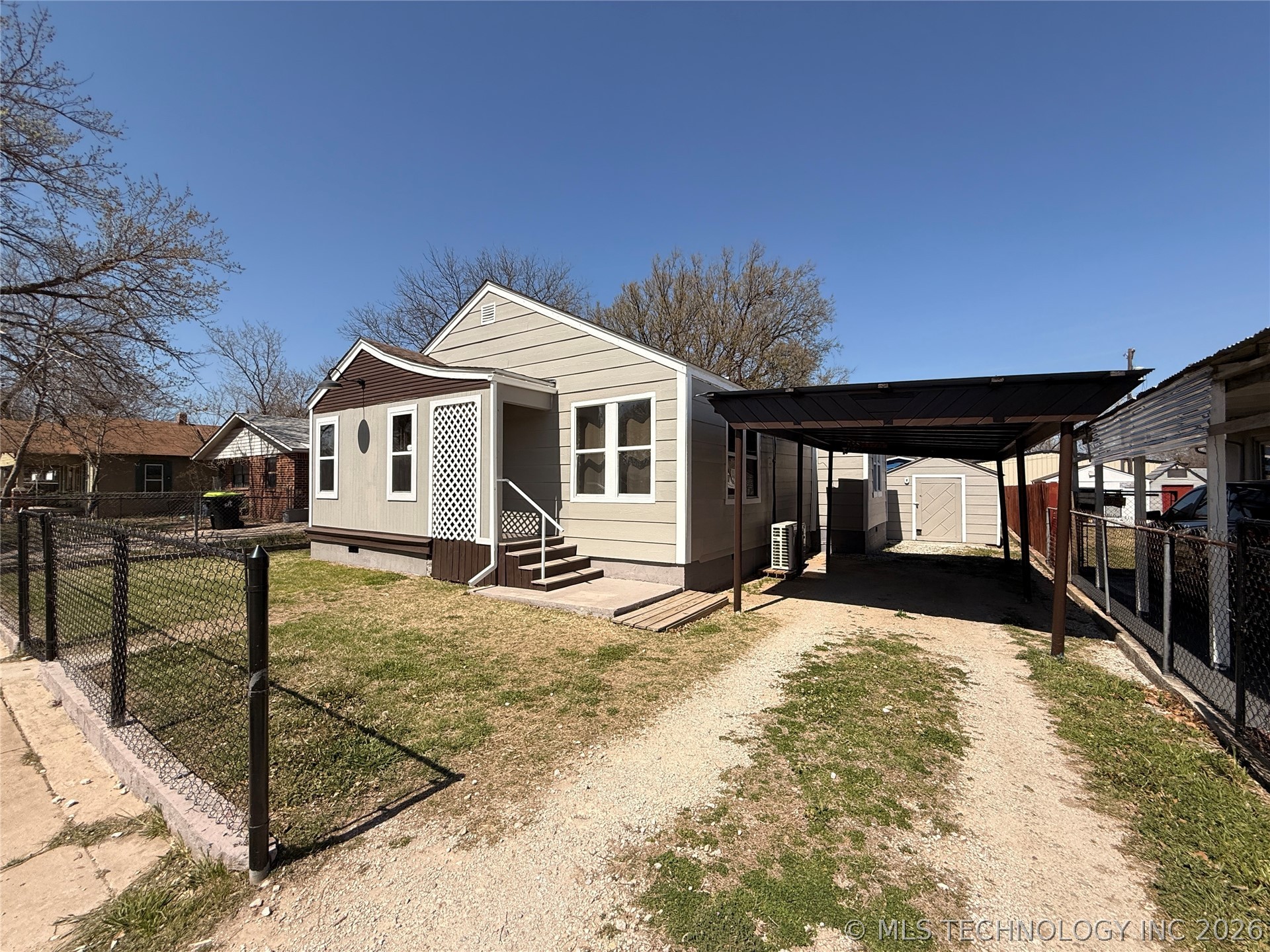 716 W 12th Street Ada OK 74820