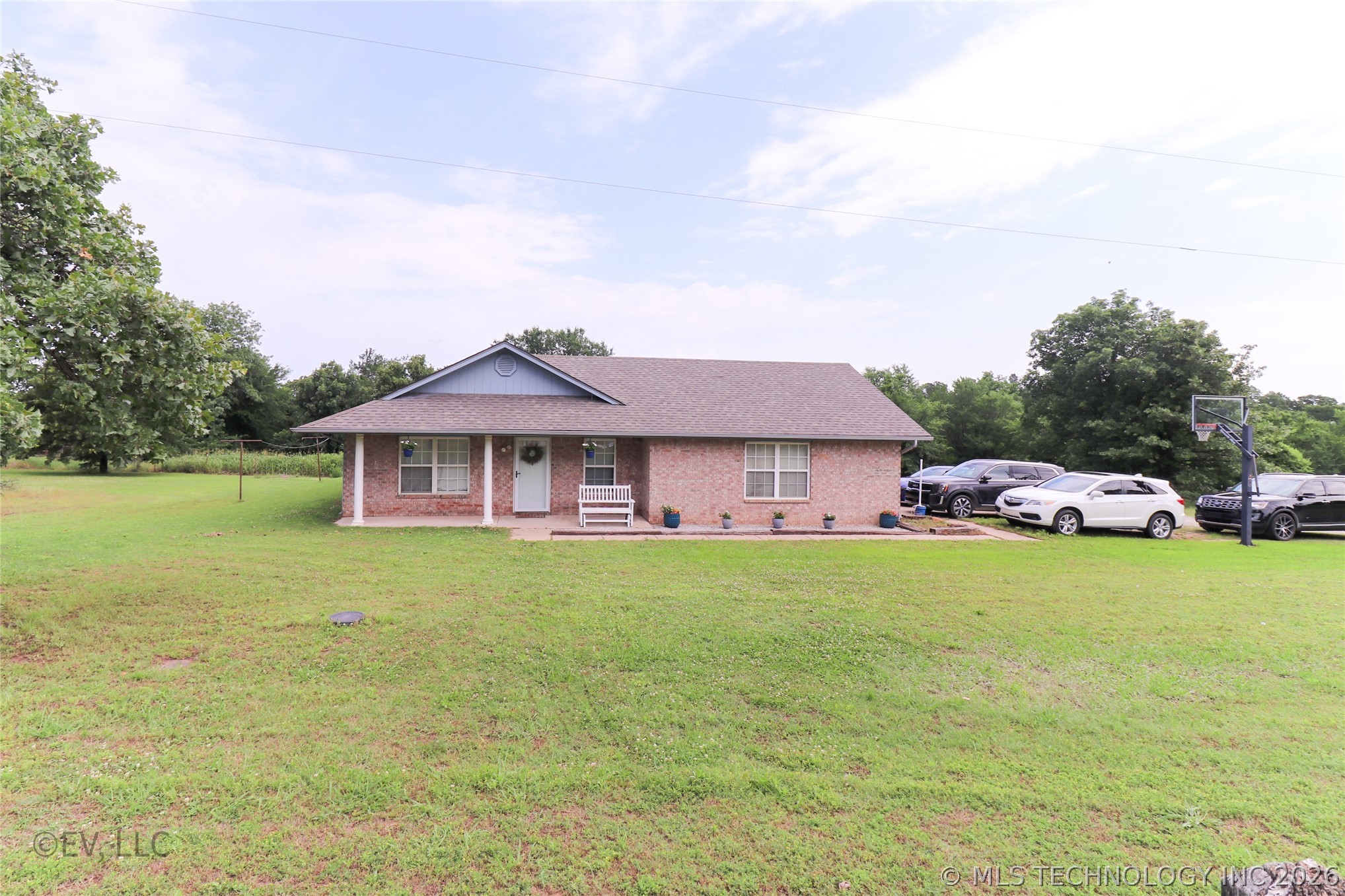 8951 Hilltop Road Beggs OK 74421