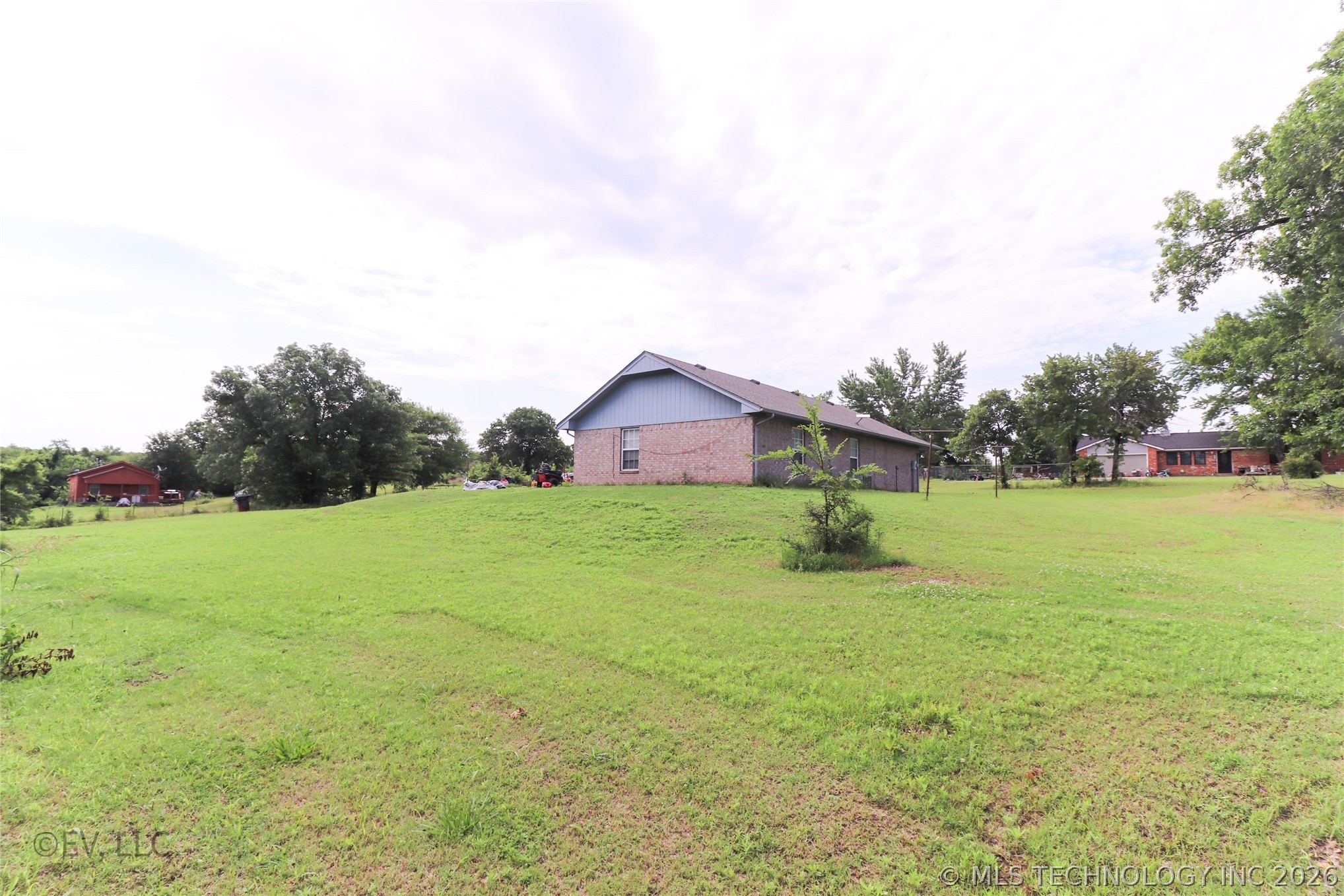8951 Hilltop Road Beggs OK 74421